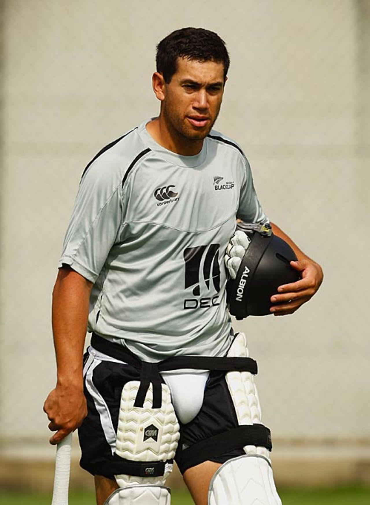 Ross Taylor walks in to bat at the nets, Brisbane, November 19, 2008