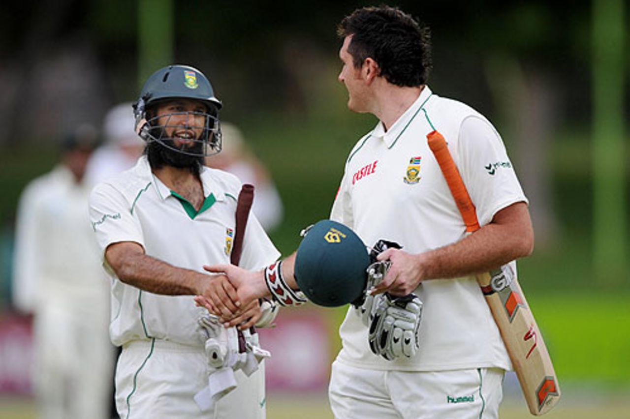 Job well done: Hashim Amla and Graeme Smith carried South Africa to 299 for 1, South Africa v Bangladesh, 1st Test, Bloemfontein, November 19, 2008
