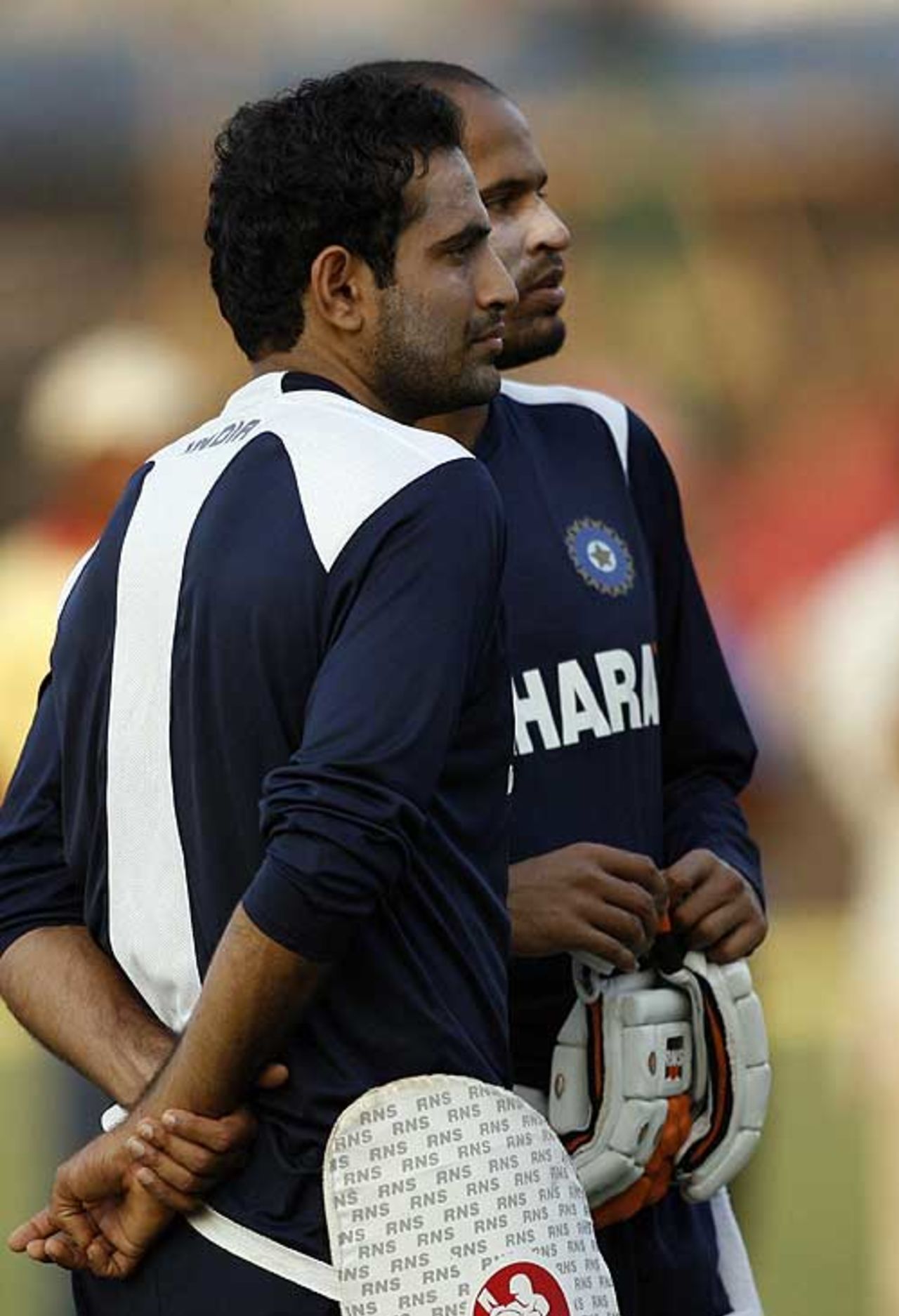 The brothers Pathan take a moment to catch up, Cuttack, November 25, 2008