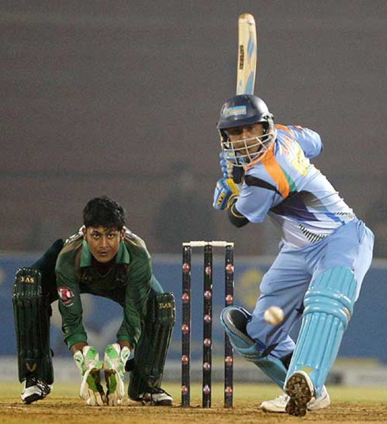 Stuart Binny bats against the Bangladesh XI, Bangladesh XI v India XI, ICL 20s World Series, Ahmedabad, November 25, 2008