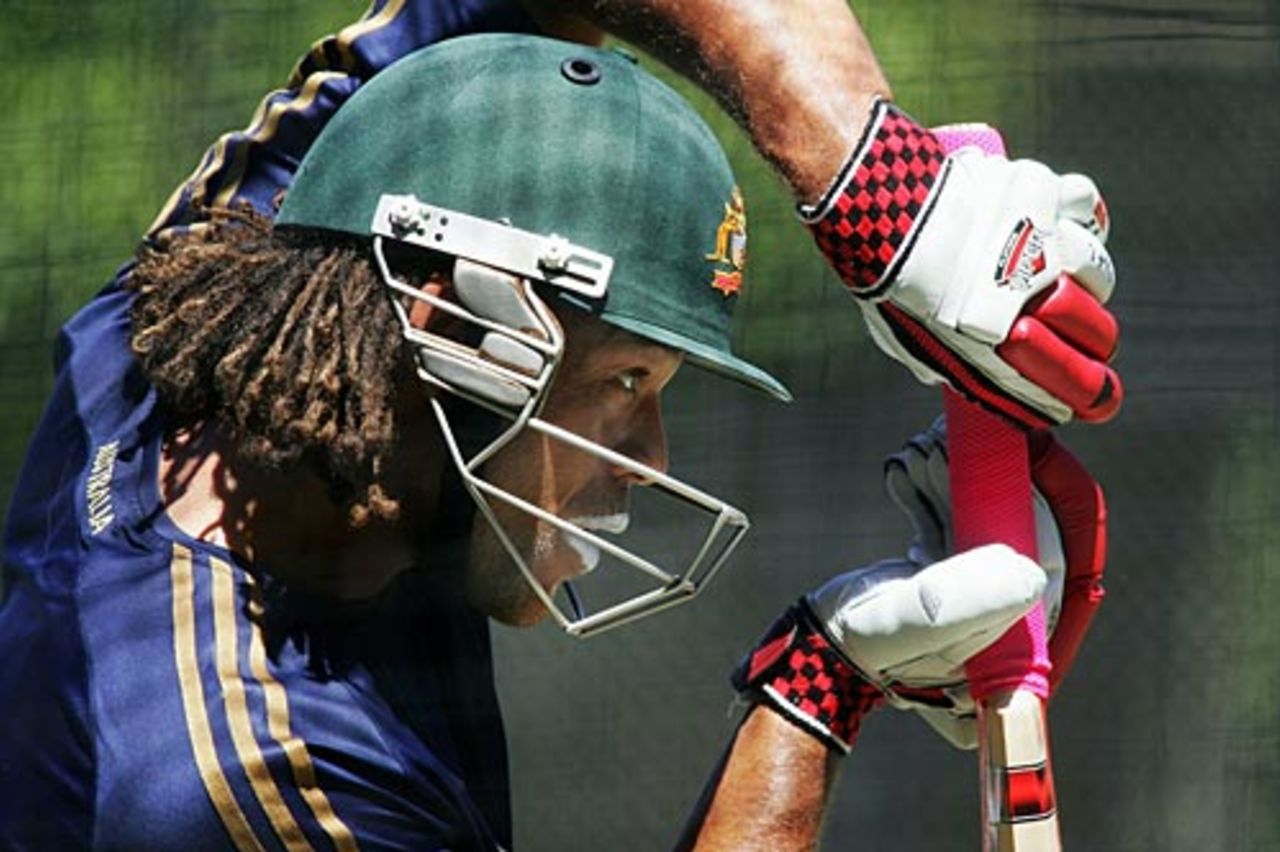 Andrew Symonds concentrates hard during the nets session, Adelaide, November 26, 2008