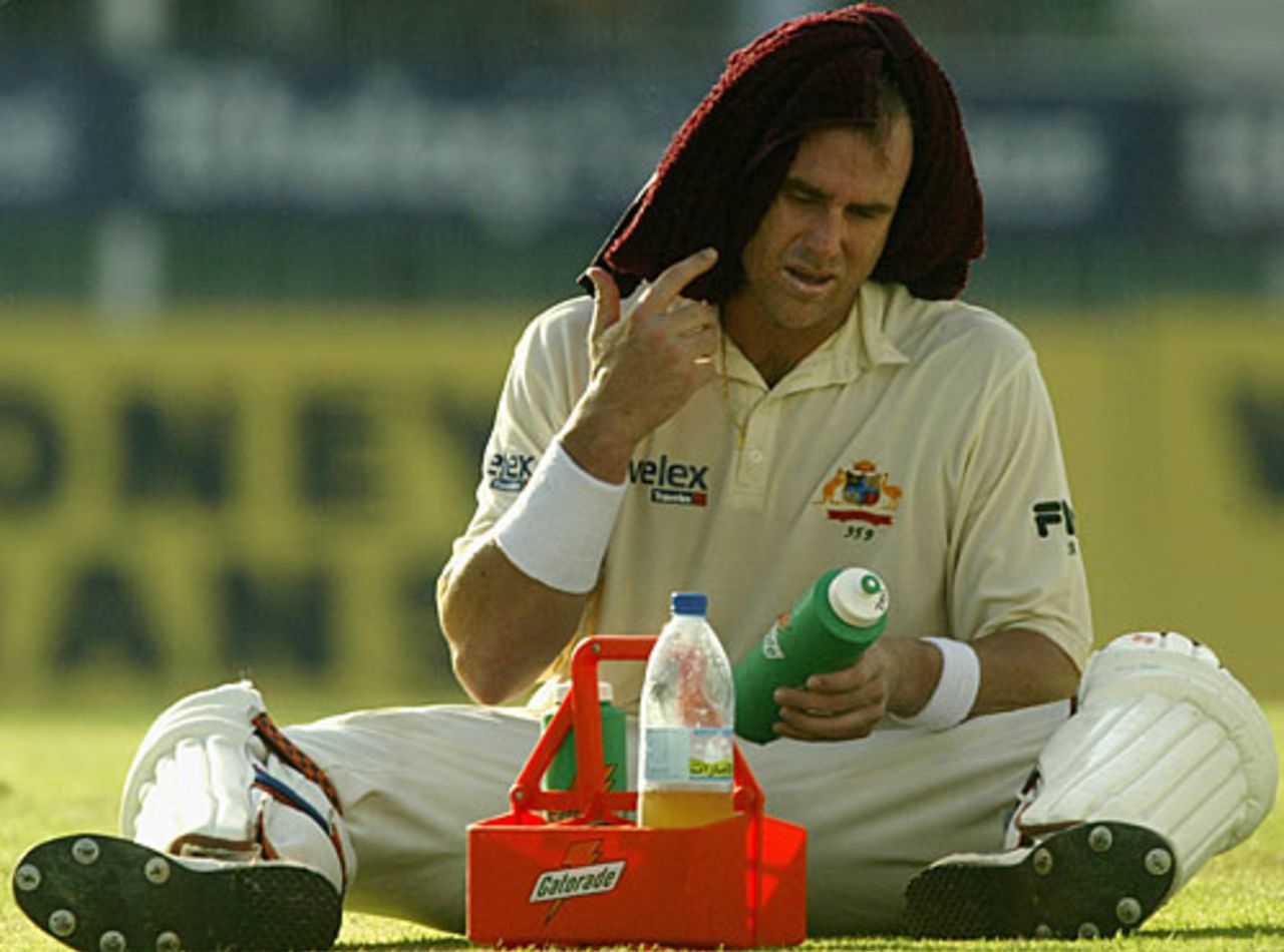 Matthew Hayden gets a much needed drink, Australia v Pakistan, 2nd Test, Sharjah, 1st day, October 11, 2002