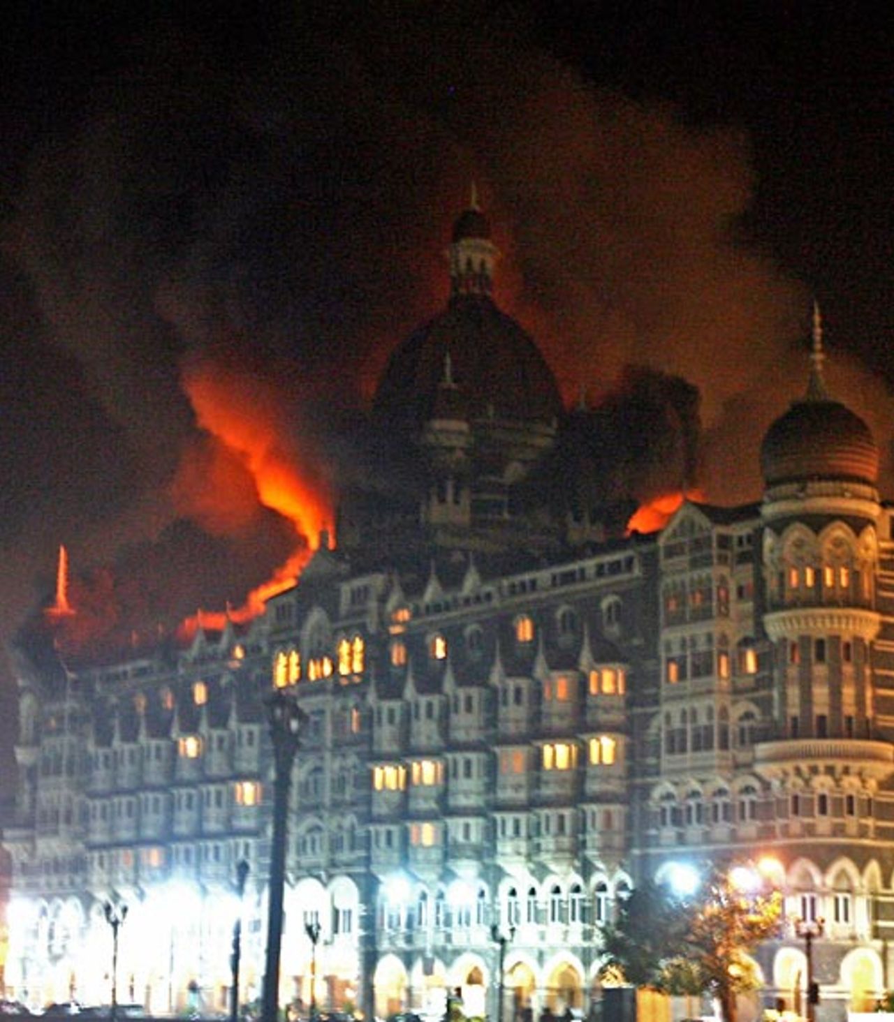 The Taj hotel on fire after terrorist attacks on Wednesday night, Mumbai, November 27, 2008
