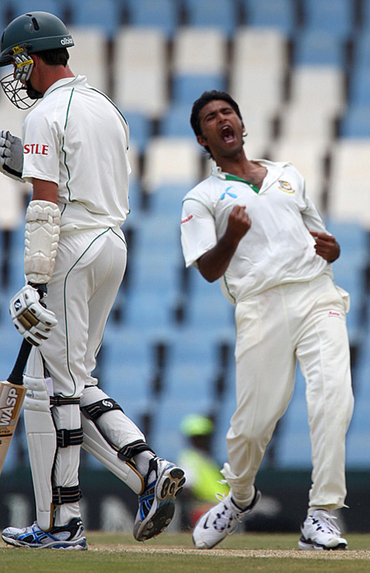 Shahadat Hossain celebrates the demise of Dale Steyn, South Africa v Bangladesh, 2nd Test, Centurion Park, November 28, 2008