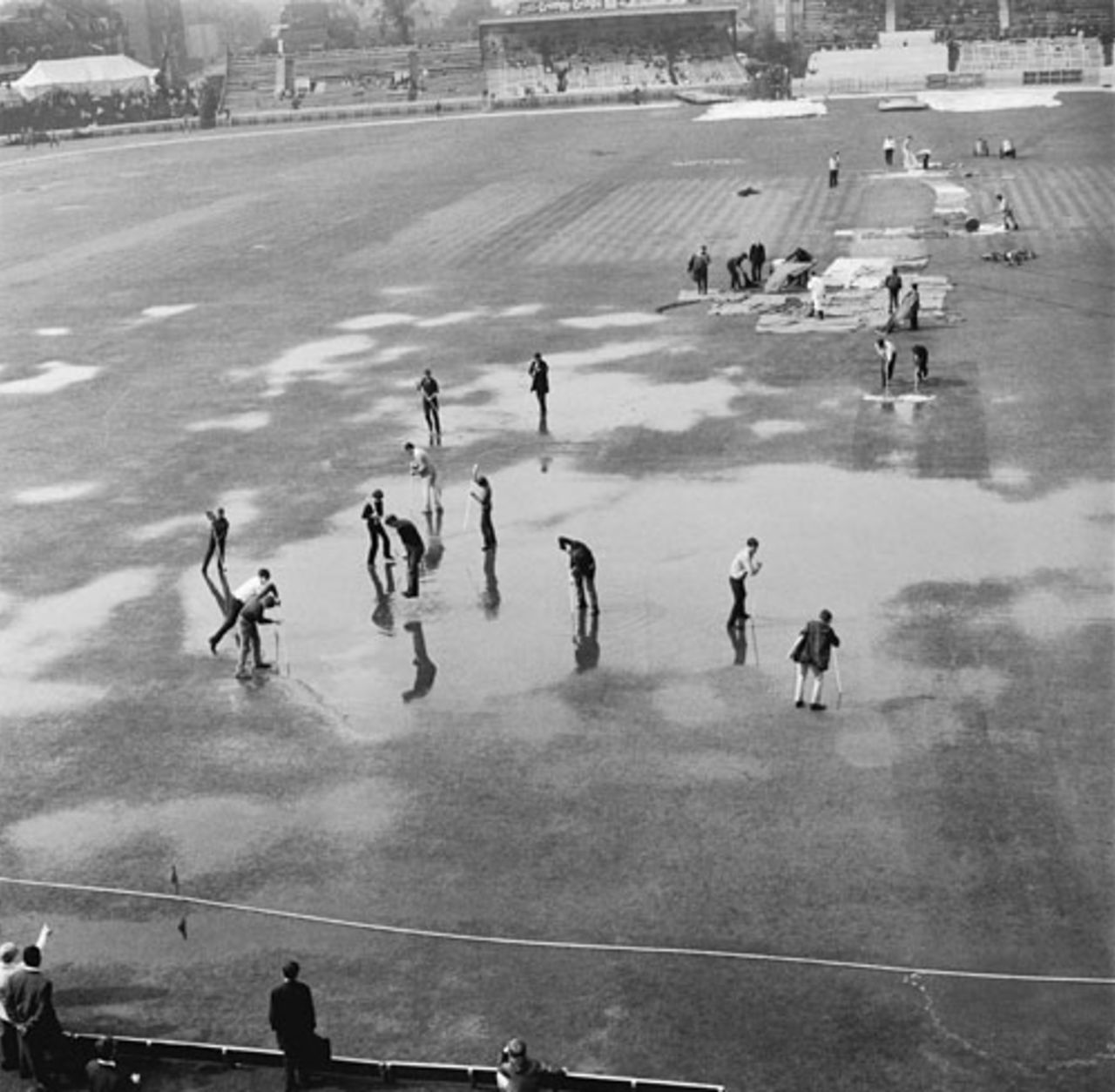 Mopping operations begin after rain interrupts play, England v Australia, 5th Test, The Oval, 5th day, August 27, 1968