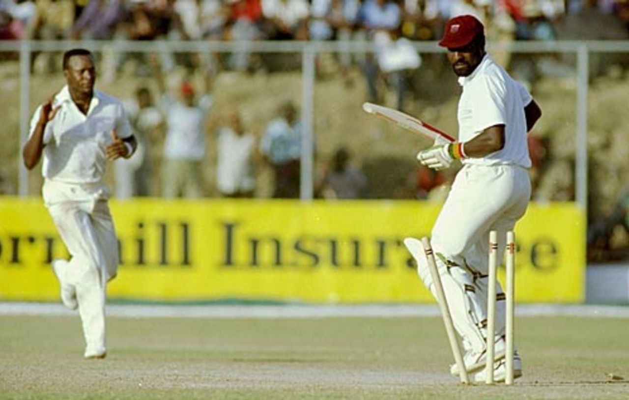 Devon Malcolm removes Viv Richards, West Indies v England, 1st Test, Kingston, 3rd day, February 26, 1990