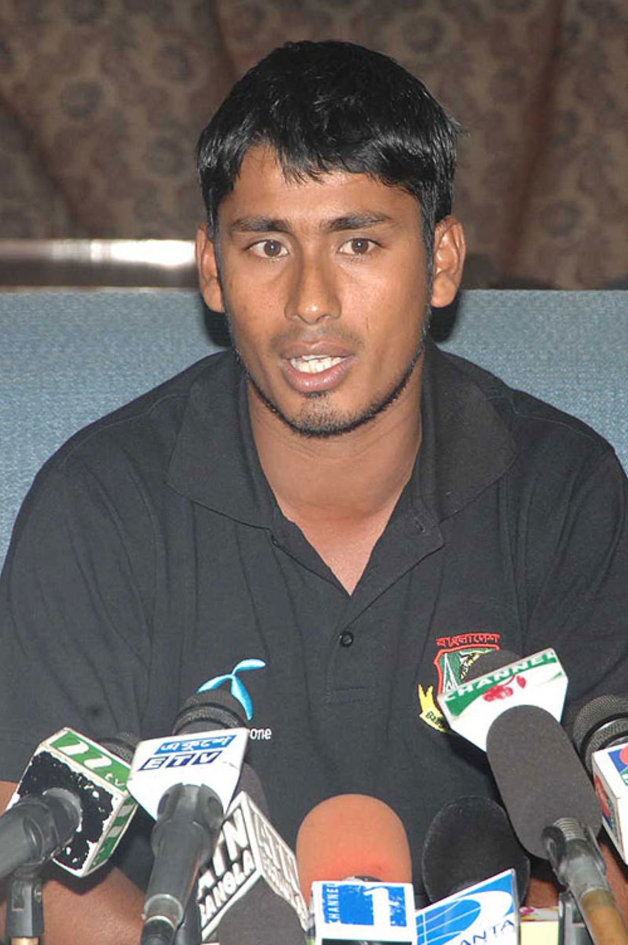 Mohammad Ashraful faces the media as Bangladesh arrive home after their tour of South Africa, December 2, 2008