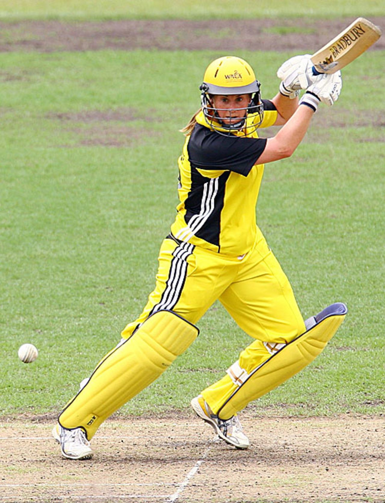 Jenny Wallace slices one through the off side, New South Wales Women v Western Australia Women, Women's National Cricket League, Sydney, December 6, 2008