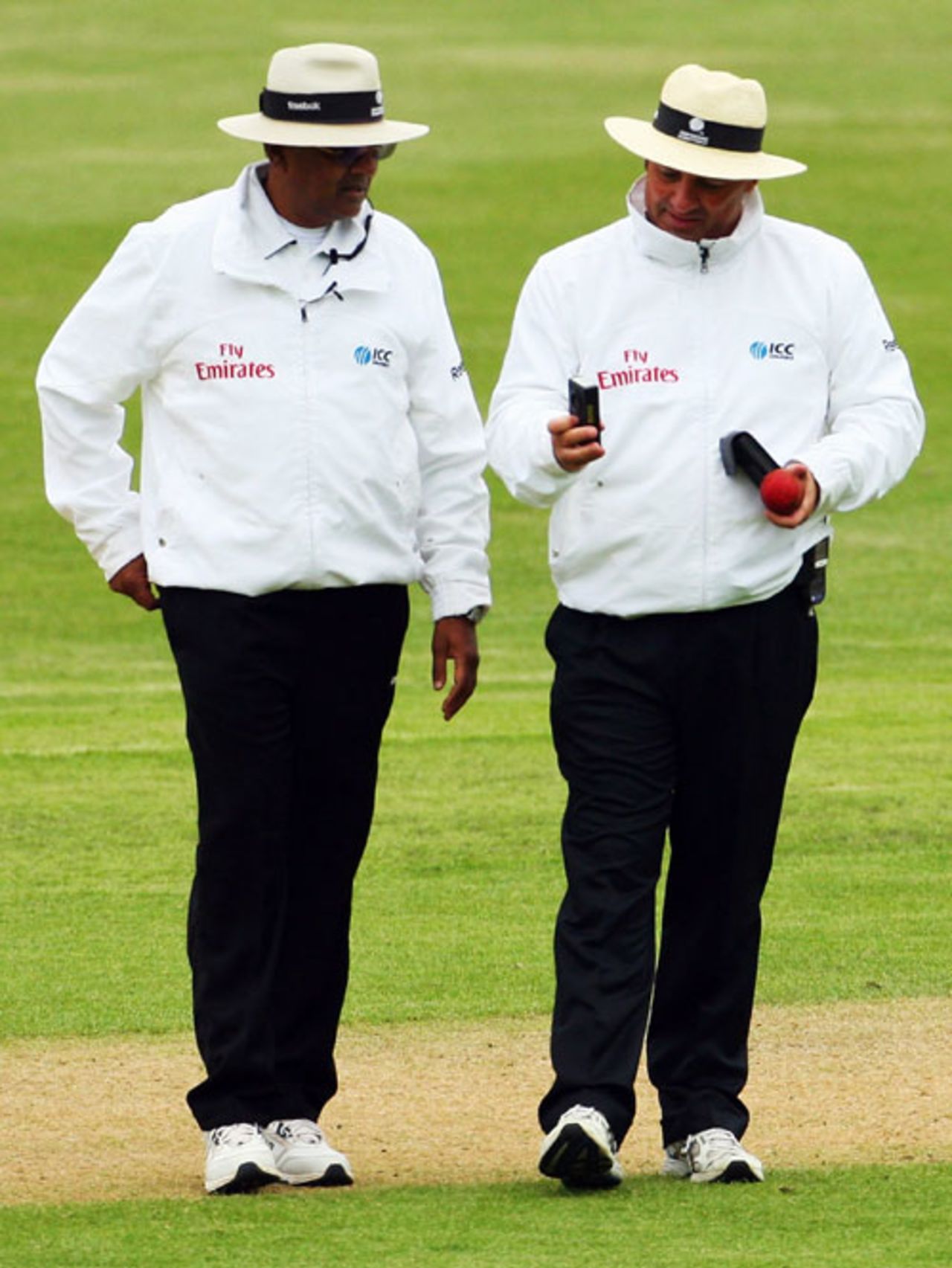 Umpires Amish Sahiba and Mark Benson have a look at the light meter, New Zealand v West Indies, 1st Test, Dunedin, 1st day, December 11, 2008