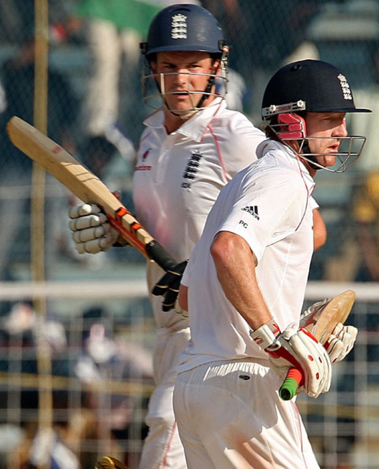 Andrew Strauss and Paul Collingwood take a single, India v England, 1st Test, Chennai, 3rd day, December 13, 2008