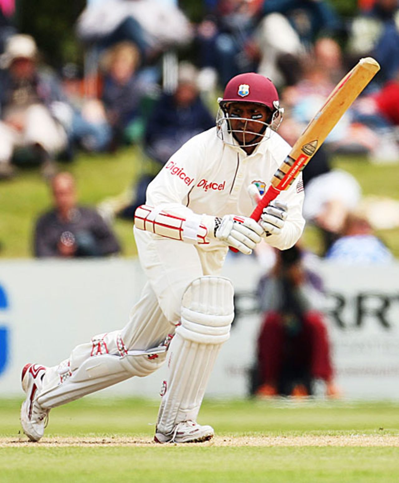 Shivnarine Chanderpaul nudges it to the on side, New Zealand v West Indies, 1st Test, Dunedin, 4th day, December 14, 2008