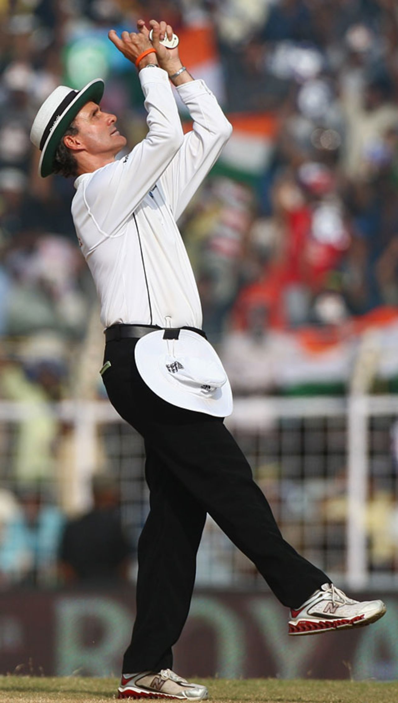 Billy Bowden signals a six as he is kept busy by Virender Sehwag, India v England, 1st Test, Chennai, 4th day, December 14, 2008