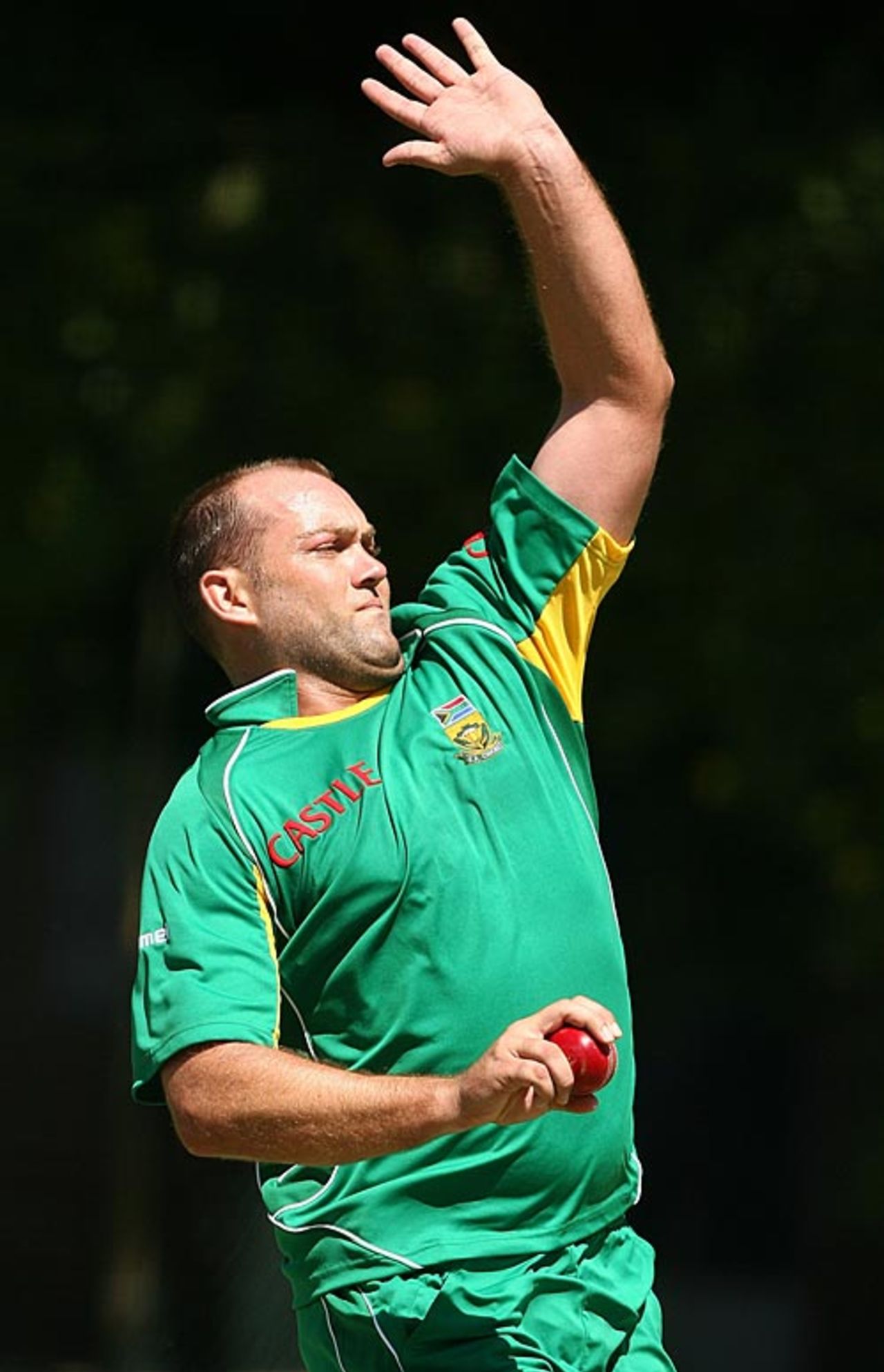 Jacques Kallis works up pace, Perth, December 15, 2008