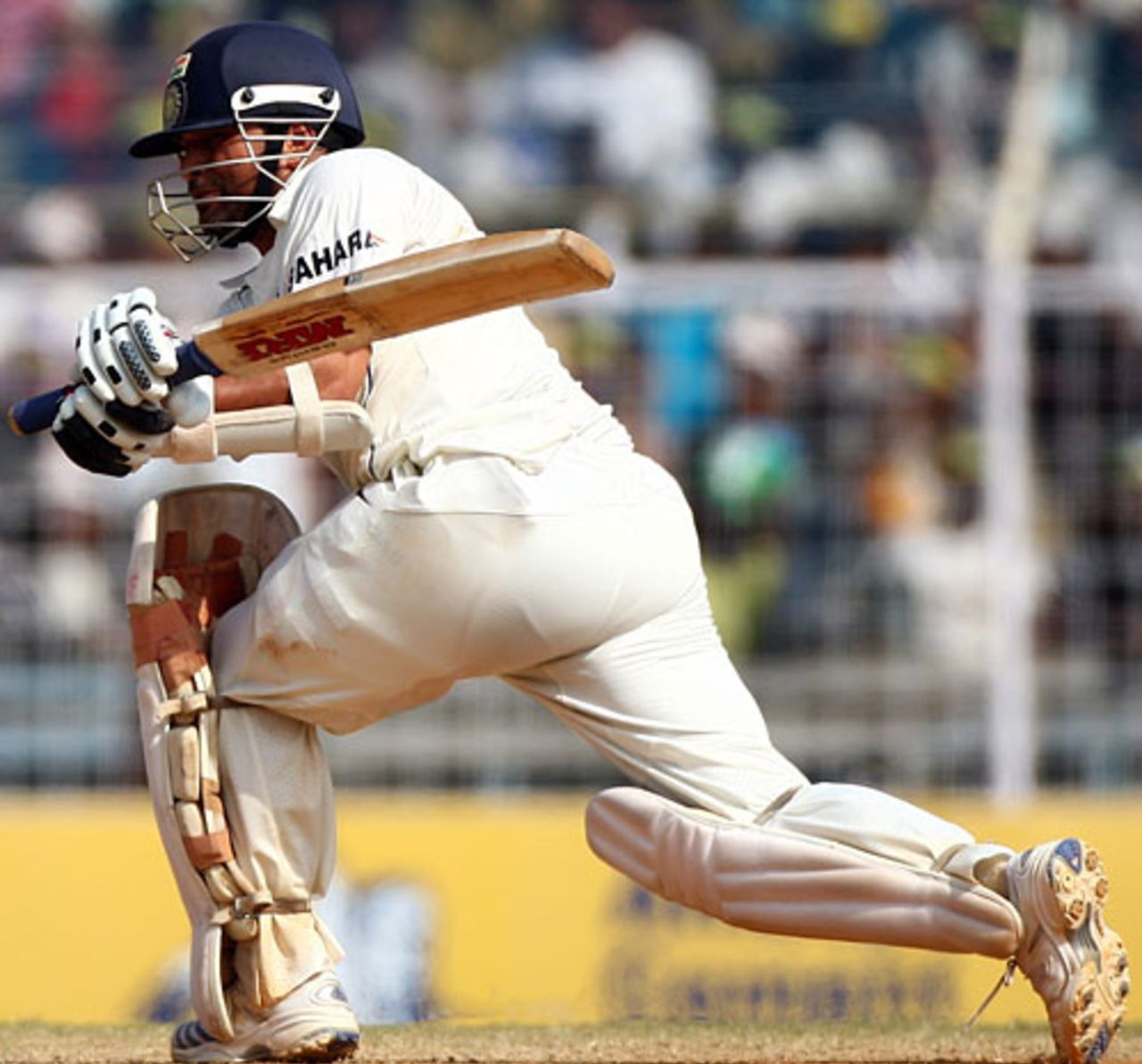 Sachin Tendulkar sweeps, India v England, 1st Test, Chennai, 5th day, December 15, 2008