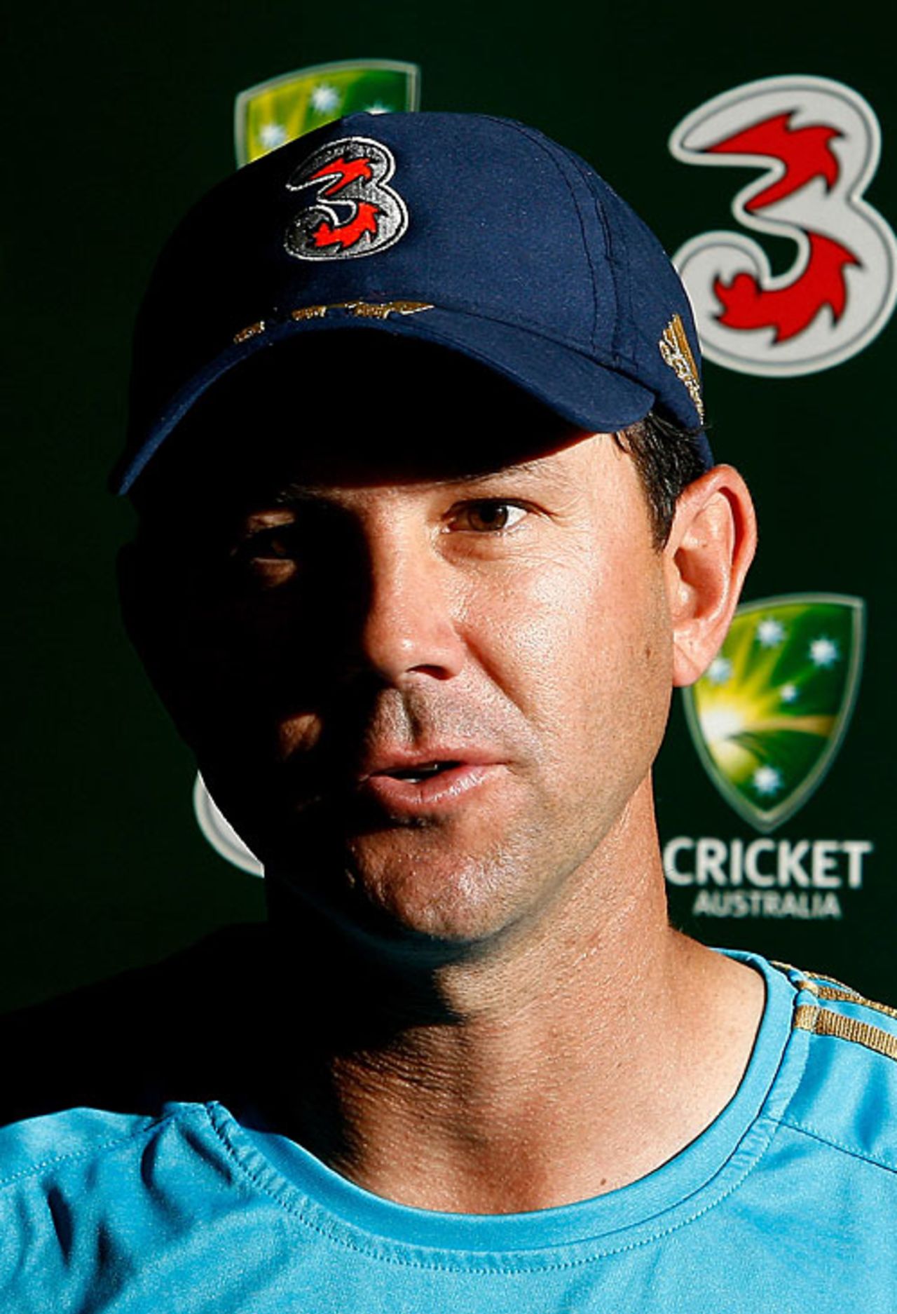 Ricky Ponting speaks at a press conference, Perth, December 16, 2008