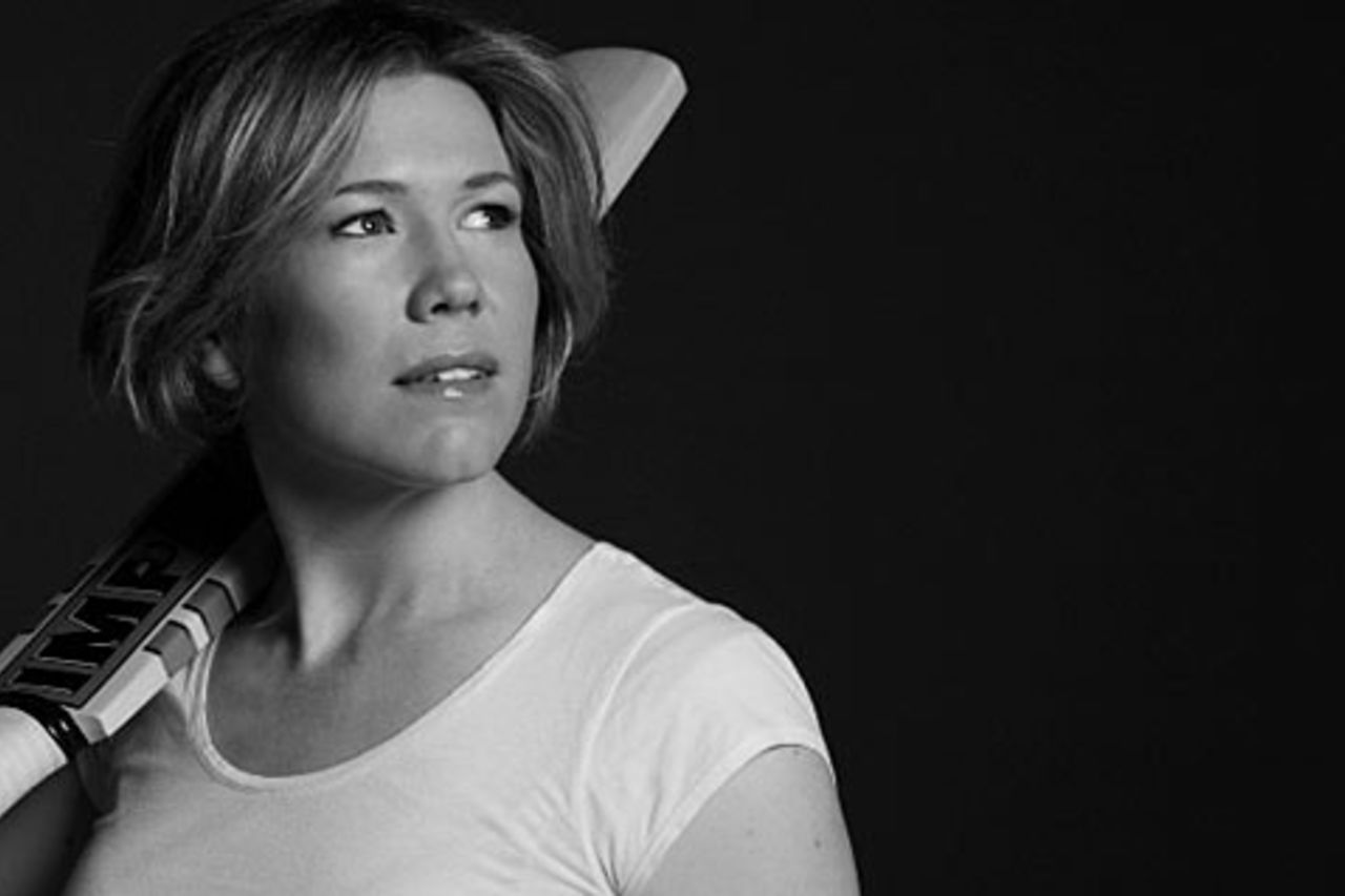Kate Blackwell, glamour shot