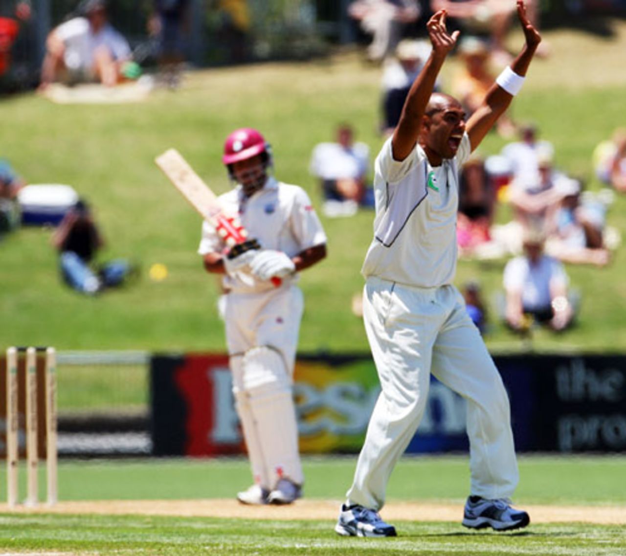 Jeetan Patel removed Ramnaresh Sarwan caught behind, New Zealand v West Indies, 2nd Test, Napier, December 19, 2008