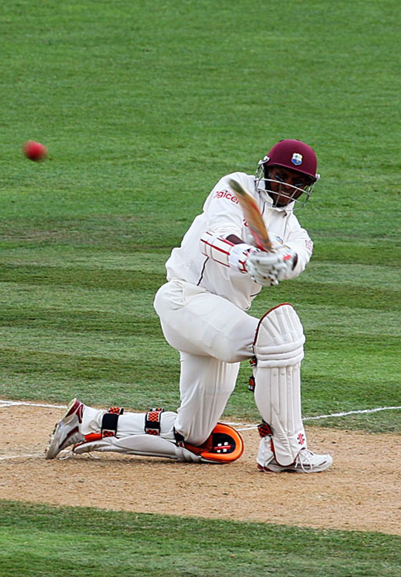 Shivnarine Chanderpaul plays a forceful sweep, New Zealand v West Indies, 2nd Test, Napier, 1st day, December 19, 2008