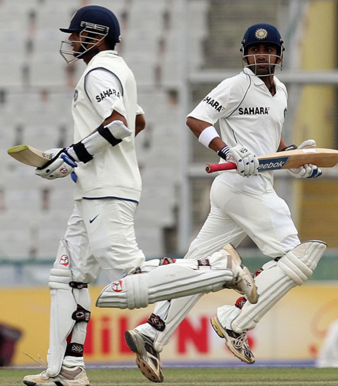 Rahul Dravid and Gautam Gambhir take a single, India v England, 2nd Test, Mohali, 1st day, December 19, 2008