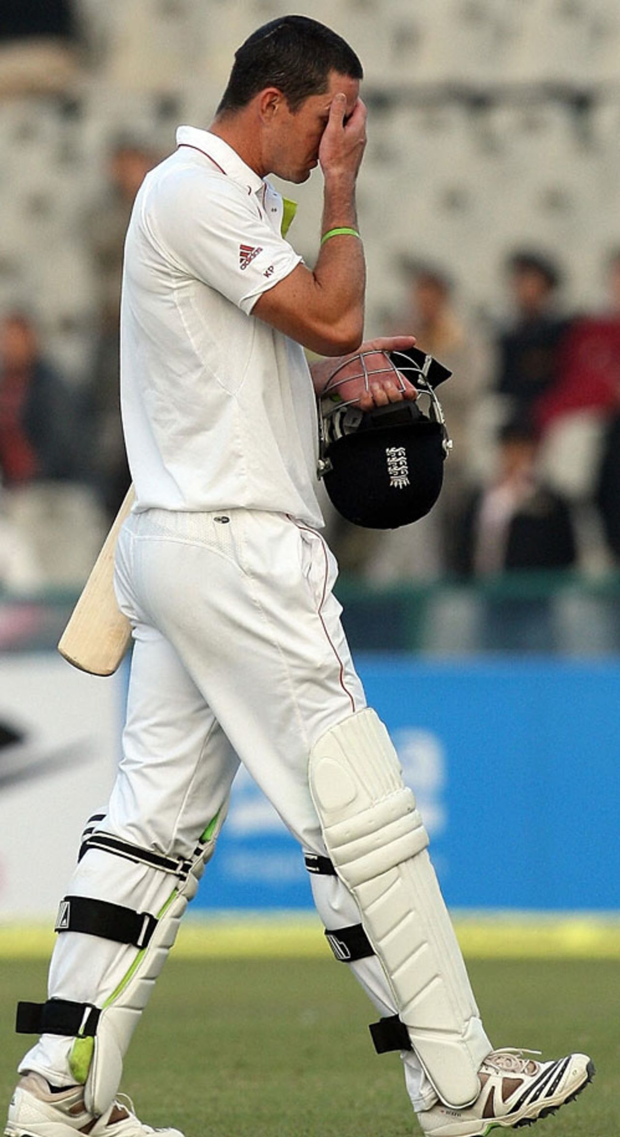 A dejected Kevin Pietersen walks back after falling for 144, India v England, 2nd Test, Mohali, 3rd day, December 21, 2008