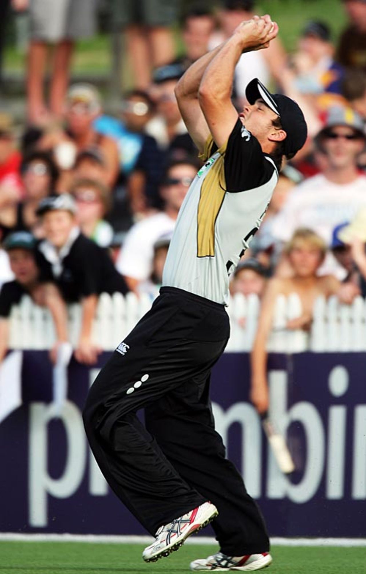 Daniel Flynn completes a catch easily, New Zealand v West Indies, 2nd Twenty20, Hamilton, December 28, 2008