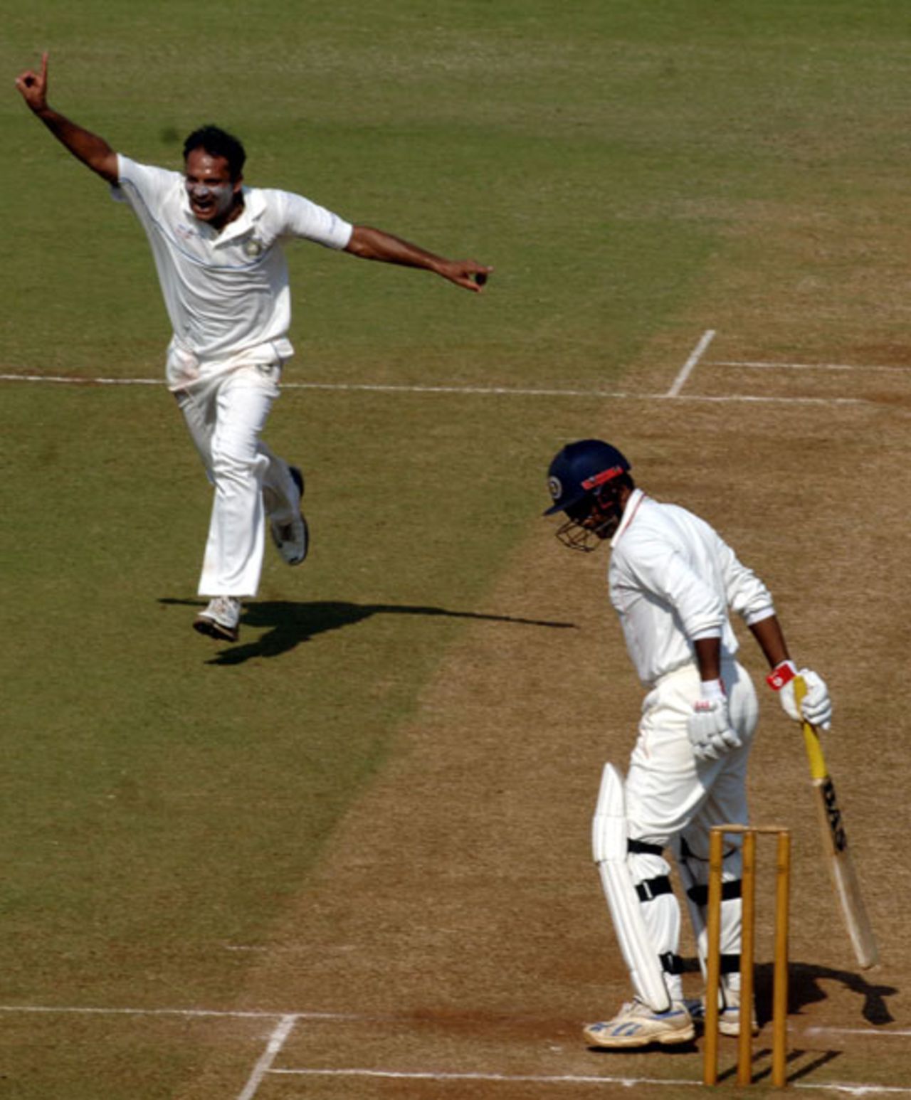 Sunil Joshi was caught behind off Sandeep Jobanputra, Karnataka v Saurashtra, 2nd quarter-final, Mumbai, Ranji Trophy Super League, 3rd day, December 28, 2008