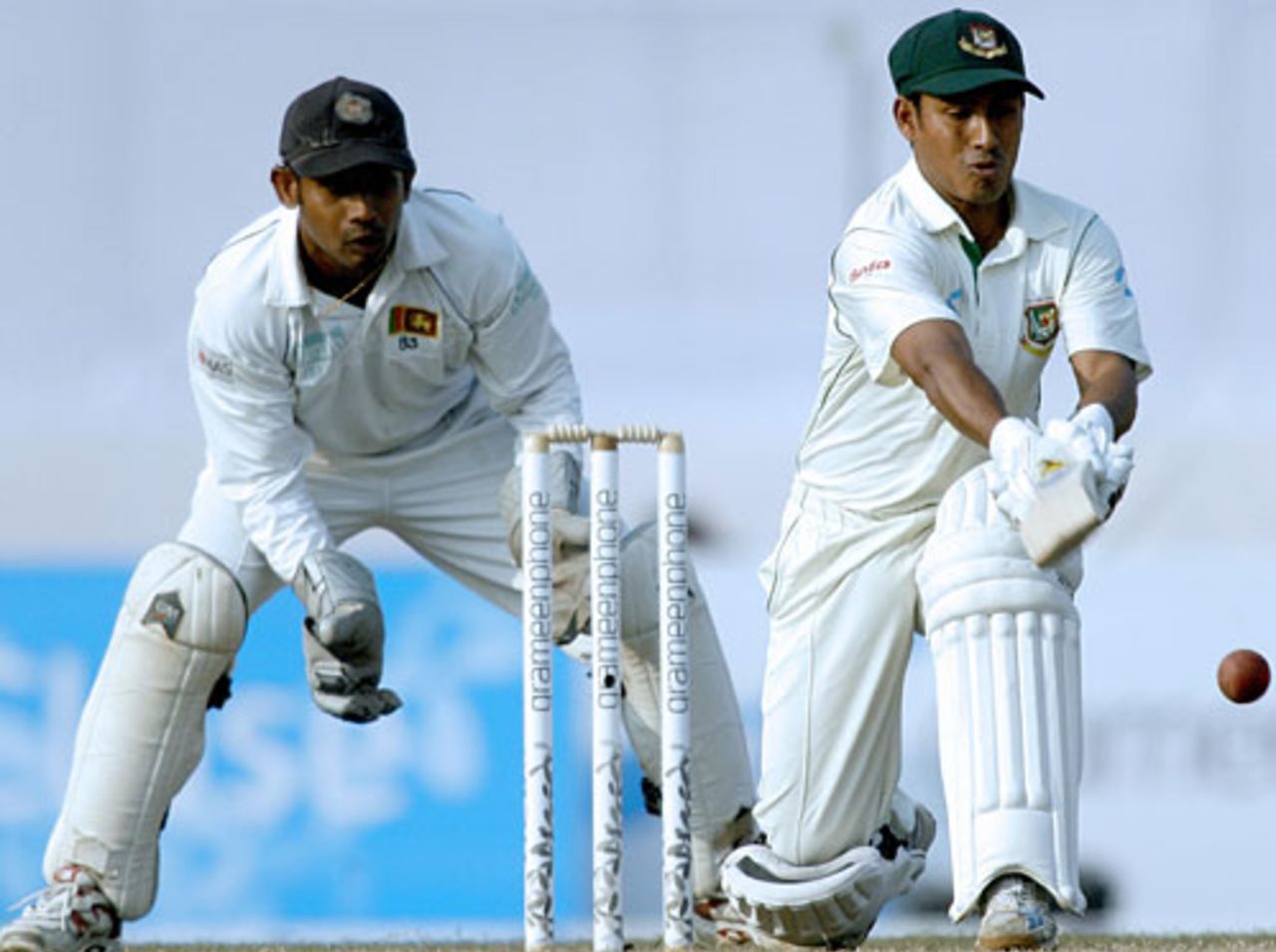 Mohammad Ashraful sweeps, Bangladesh v Sri Lanka, 1st Test, Dhaka, 4th day, December 30, 2008