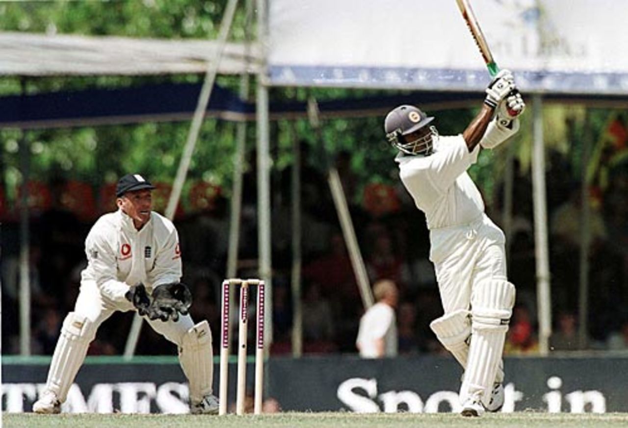Mahela Jayawardene cuts loose, Sri Lanka v England, 2nd Test, Kandy, 1st day, March 7, 2001