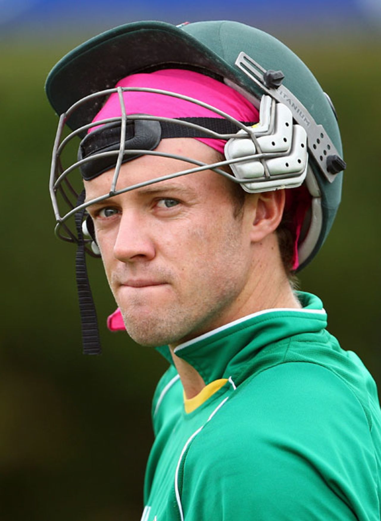 AB de Villiers waits for his turn at the nets, Sydney, January 2, 2009
