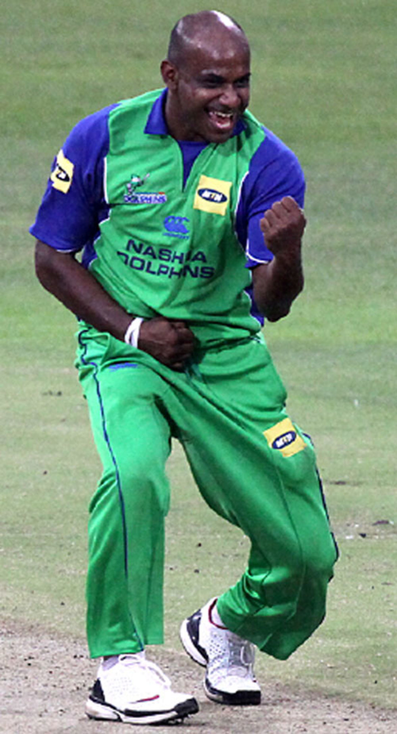 Sanath Jayasuriya exults after taking a wicket, Dolphins v Titans, Durban, MTN Domestic Championship, January 2, 2009