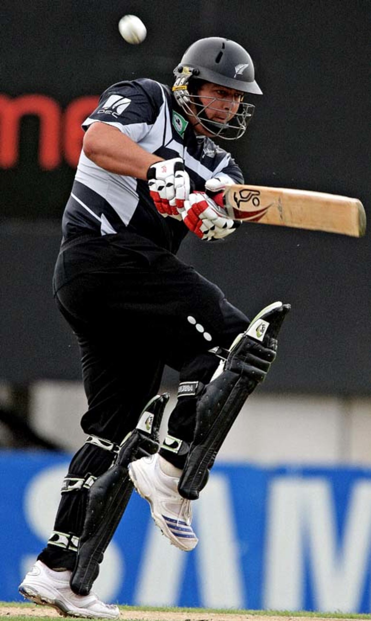 Jesse Ryder attempts to steer one off his hips, New Zealand v West Indies, 2nd ODI, Christchurch, January 3, 2009