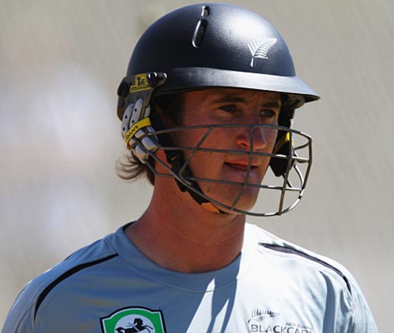 Neil Broom gears up for a bat, Auckland, January 8, 2009
