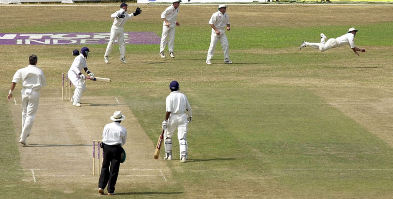 Graham Thorpe dives to catch Sanath Jayasuriya off Andy Caddick, the worst of a number of bad decisions, Sri Lanka v England , 2nd Test, Kandy, March 9, 2001