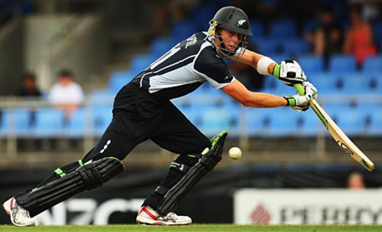 Martin Guptill plays off the front foot, New Zealand v West Indies, 4th ODI, Auckland, January 10, 2009