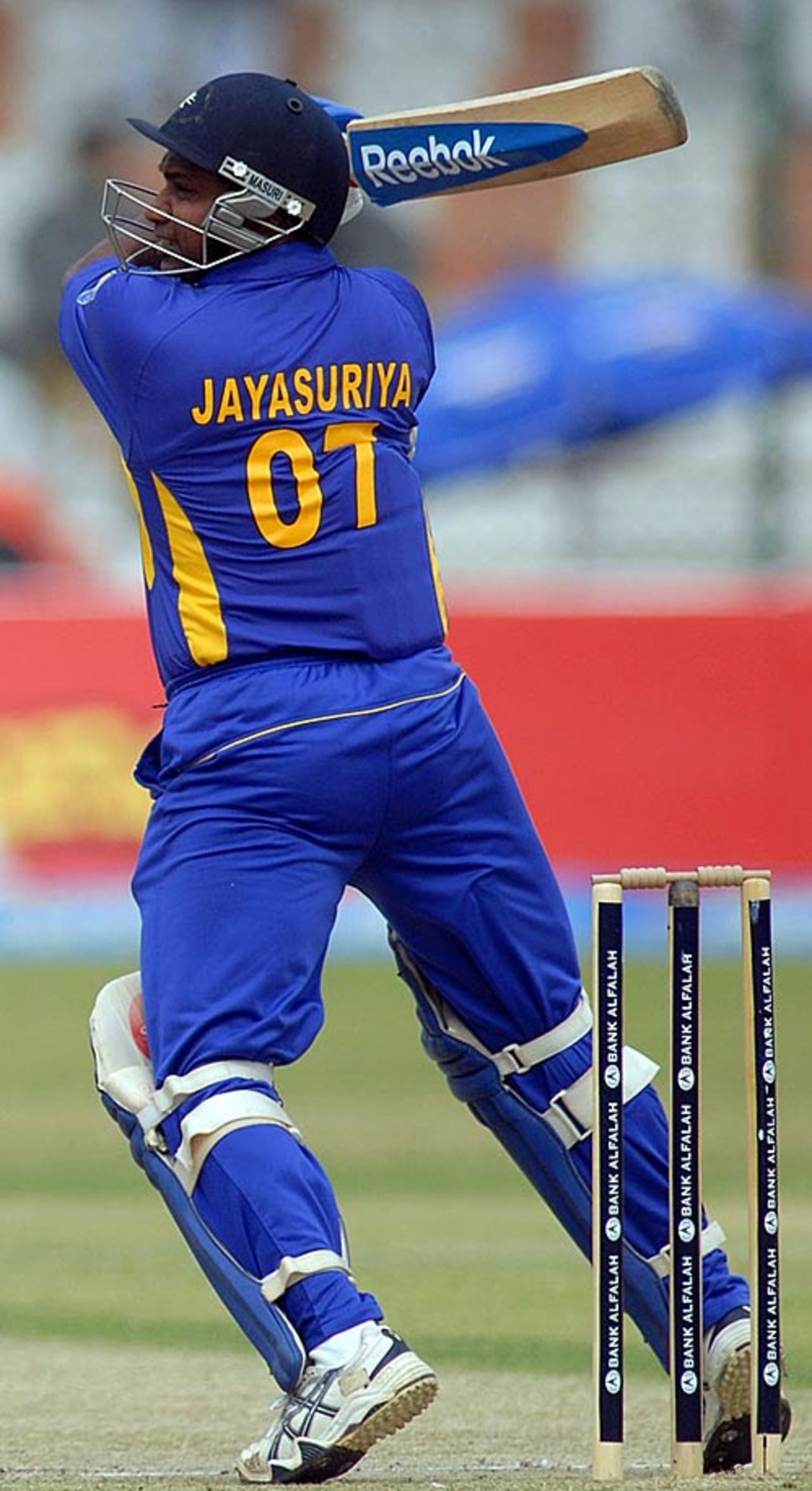 Sanath Jayasuriya cuts loose, Pakistan v Sri Lanka, 2nd ODI, Karachi, January 21, 2009