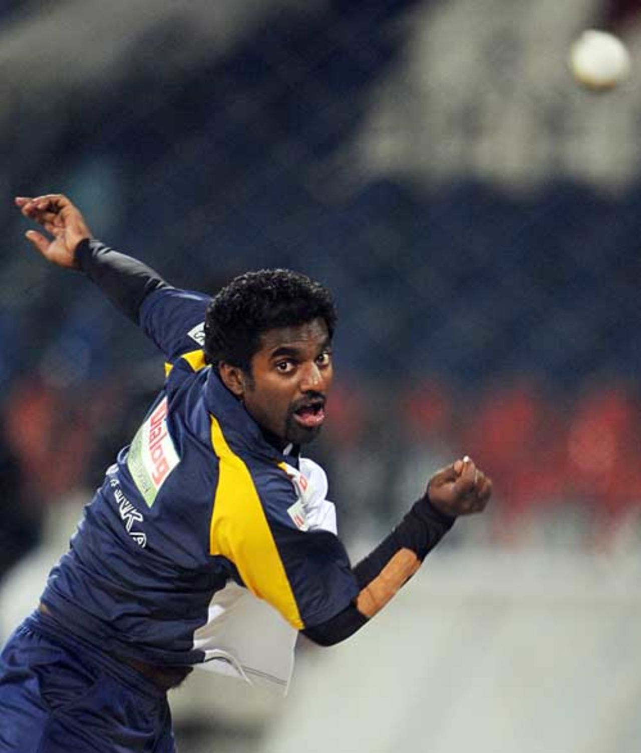 Muttiah Muralitharan warms up for the deciding one-day international, Lahore, January 23, 2009