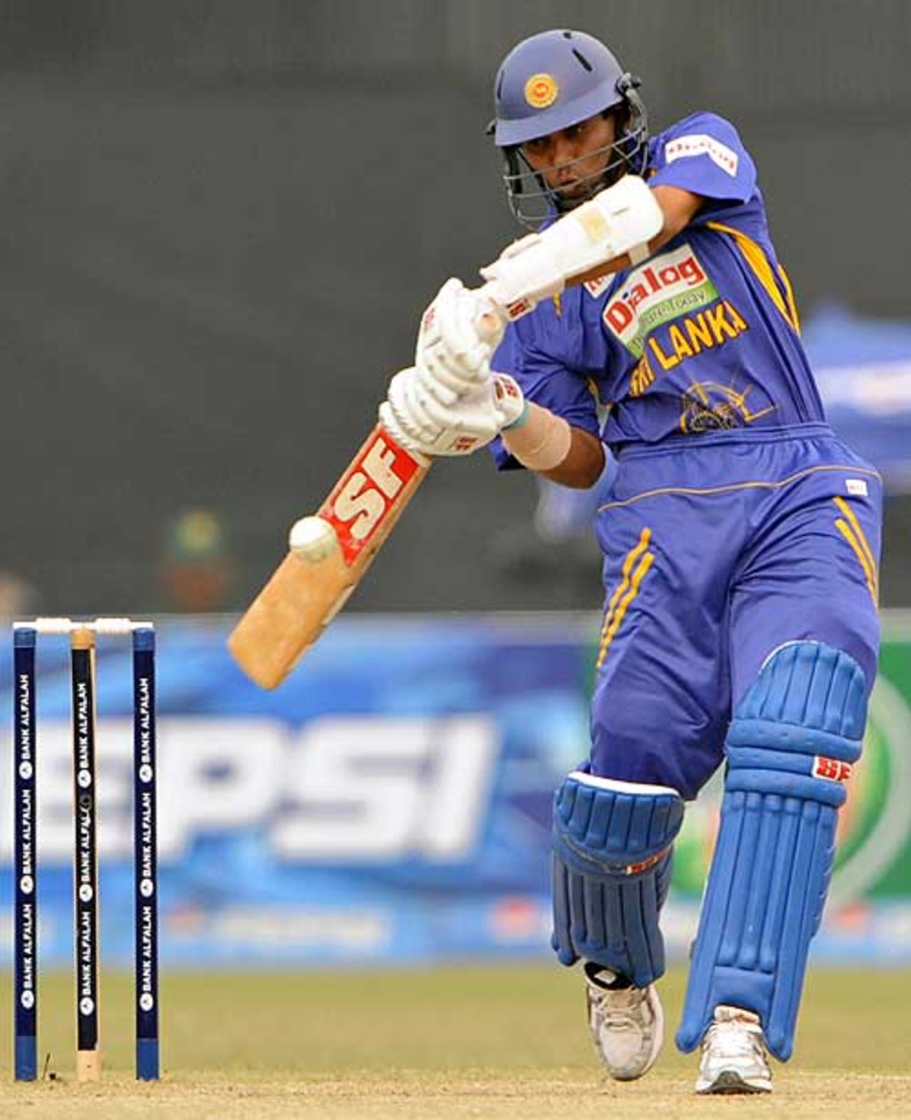 Tillakaratne Dilshan solidified Sri Lanka's strong start, Pakistan v Sri Lanka, 3rd ODI, Lahore, January 24, 2009
