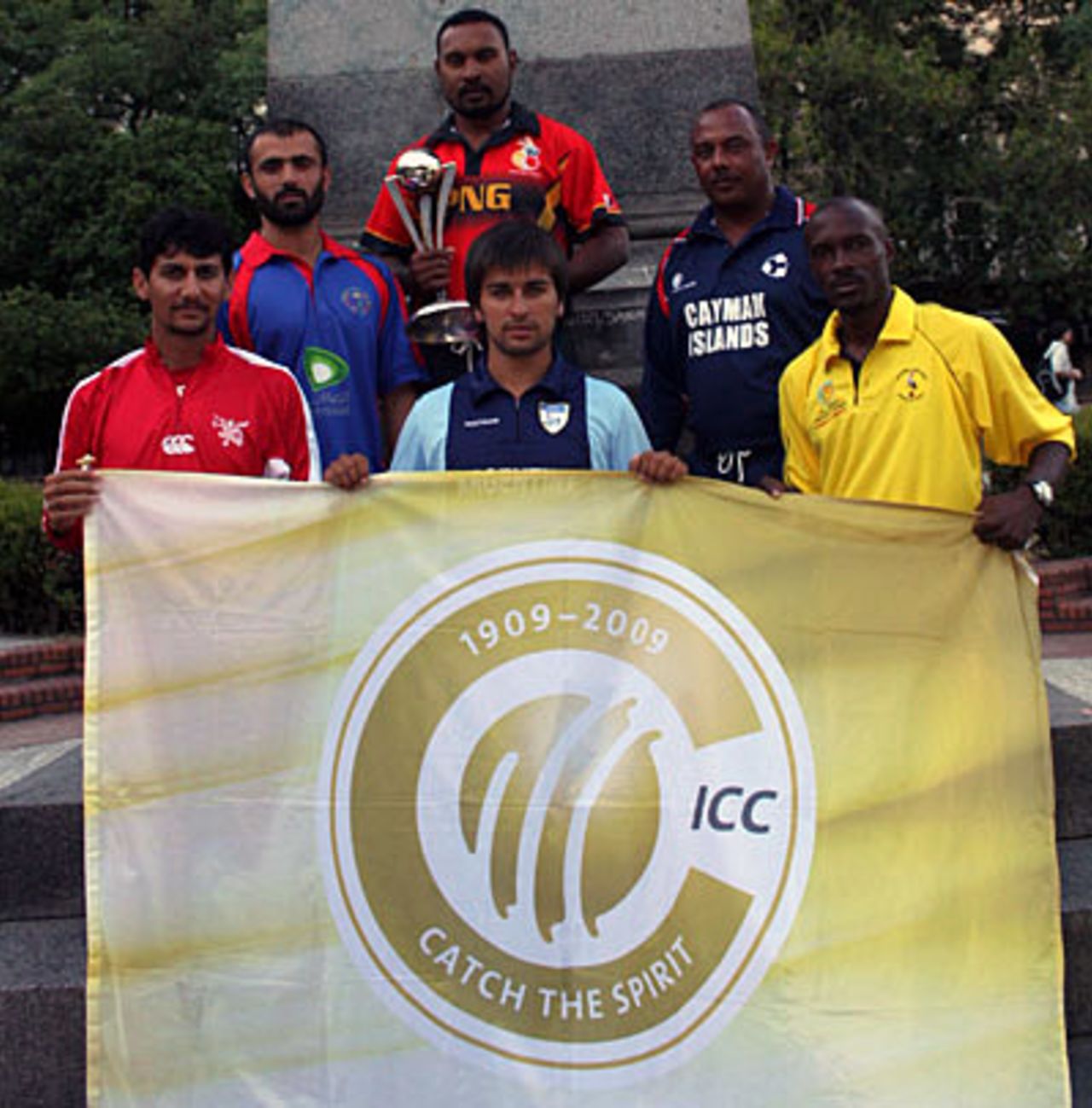 The captains with the ICC Centenary Flag