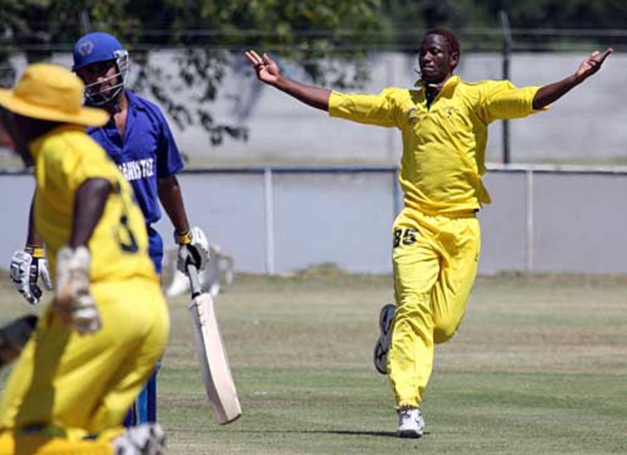 Danniel Ruyange celebrates one of his two important wickets, Uganda v Afghanistan, Buenos Aires, January 24, 2009
