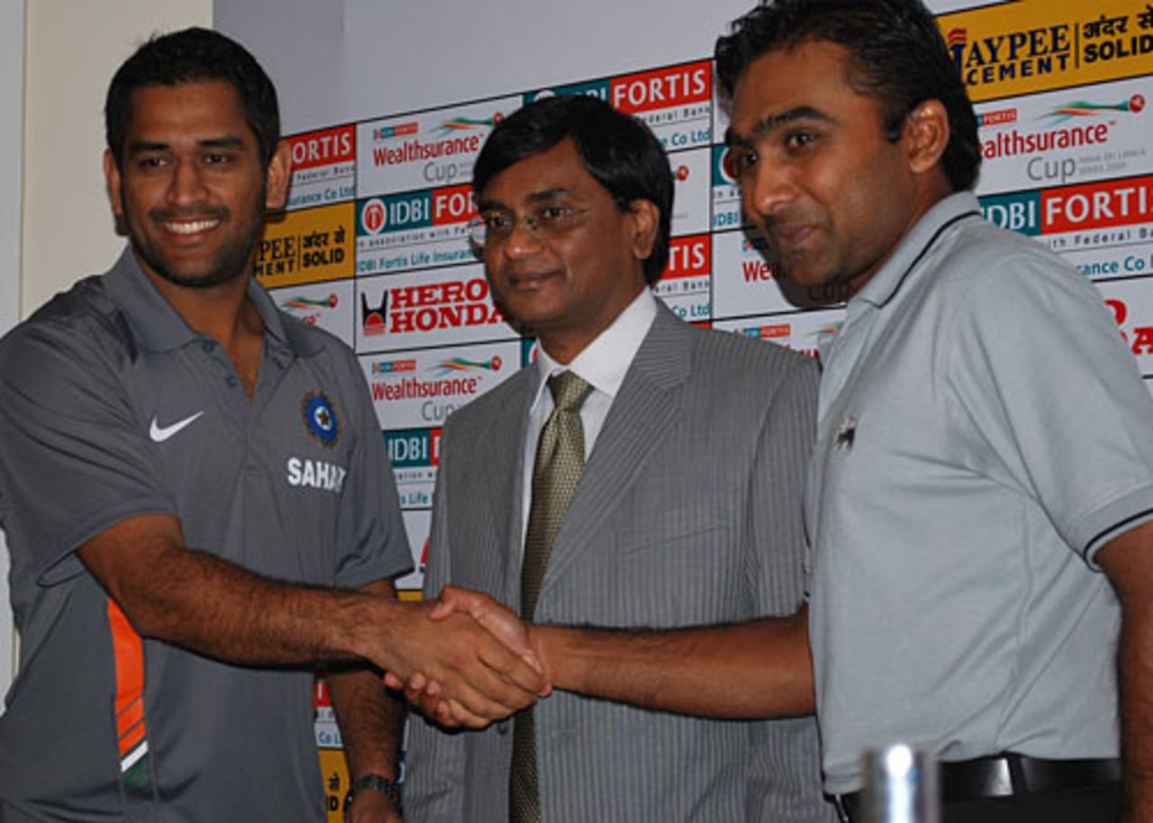 Mahendra Singh Dhoni and Mahela Jayawardene greet each other after the Indian team's arrival in Colombo, Colombo, January 26, 2009
