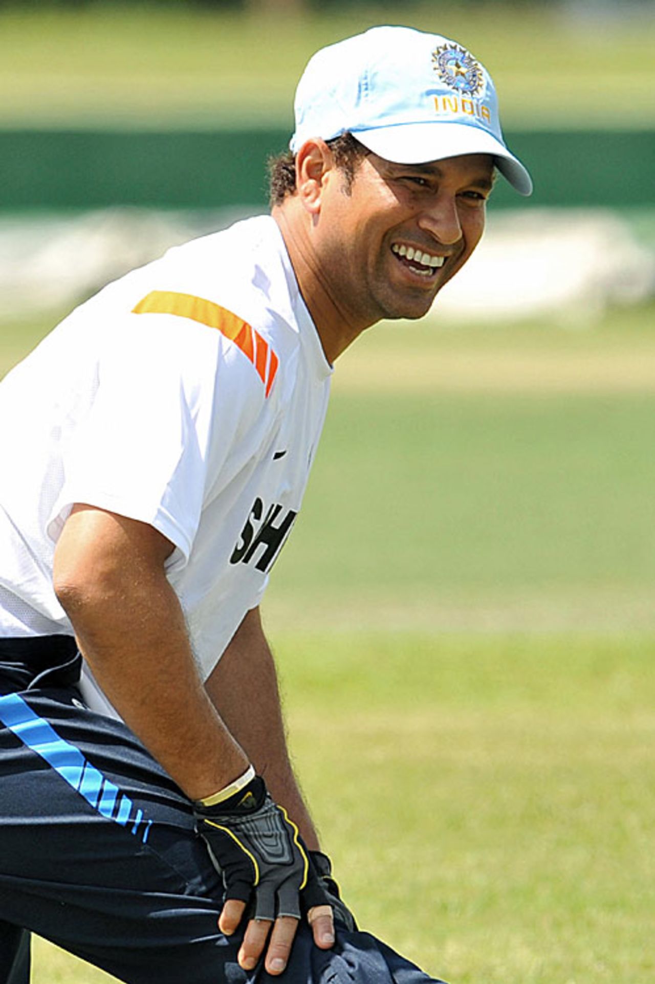 Sachin Tendulkar enjoys a light moment at training, Dambulla, January 27, 2009