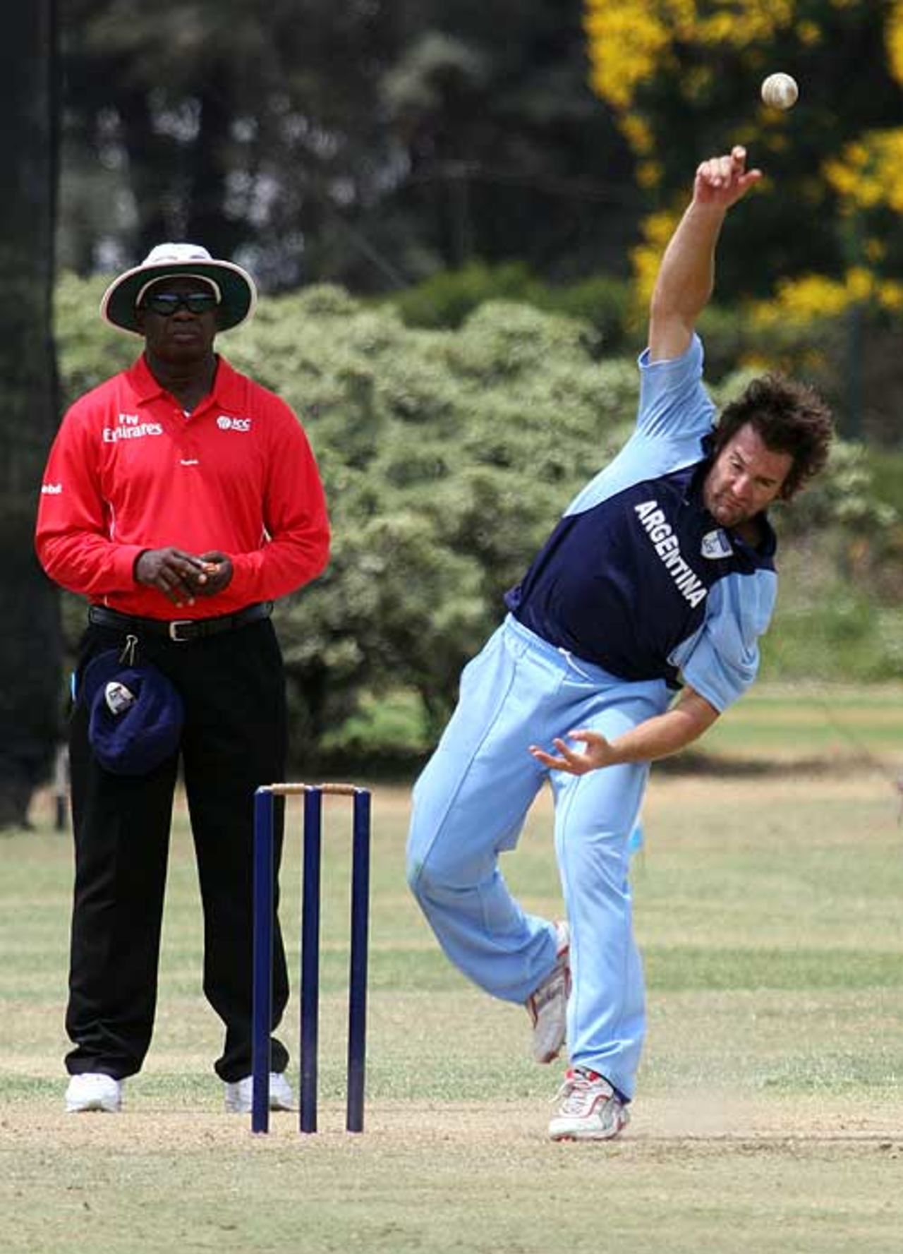 Hamish Barton bowls against Afghanistan, Argentina v Afghanistan, World Cricket League, Buenos Aires, January 27, 2009