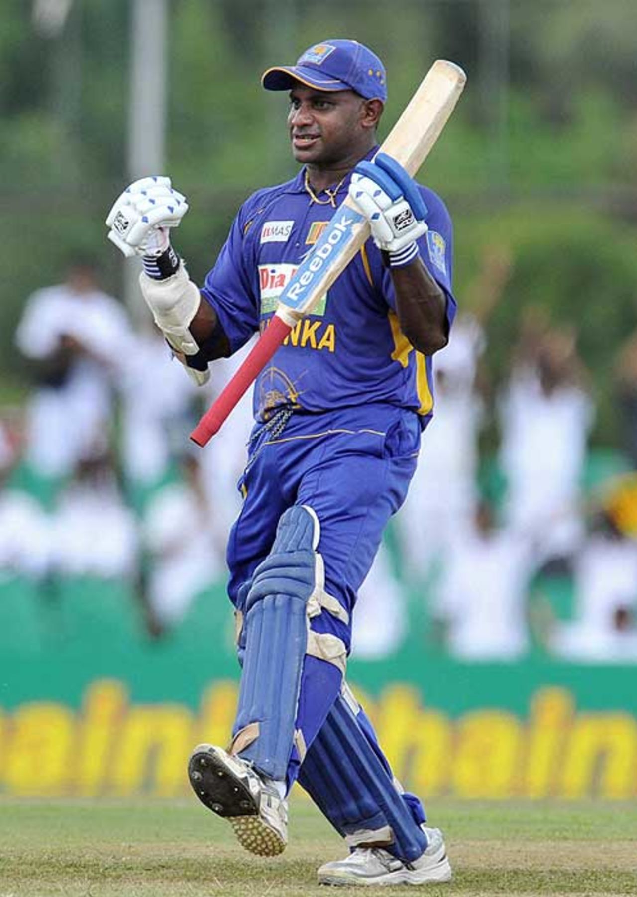 Sanath Jayasuriya celebrates a superb hundred, Sri Lanka v India, 1st ODI, Dambulla, January 28, 2009