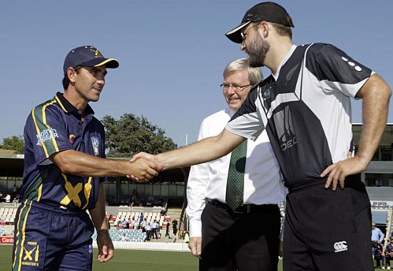 Justin Langer and Daniel Vettori shake hands, Prime Minister's XI v New Zealanders, Manuka Oval, Canberra, January 29, 2009