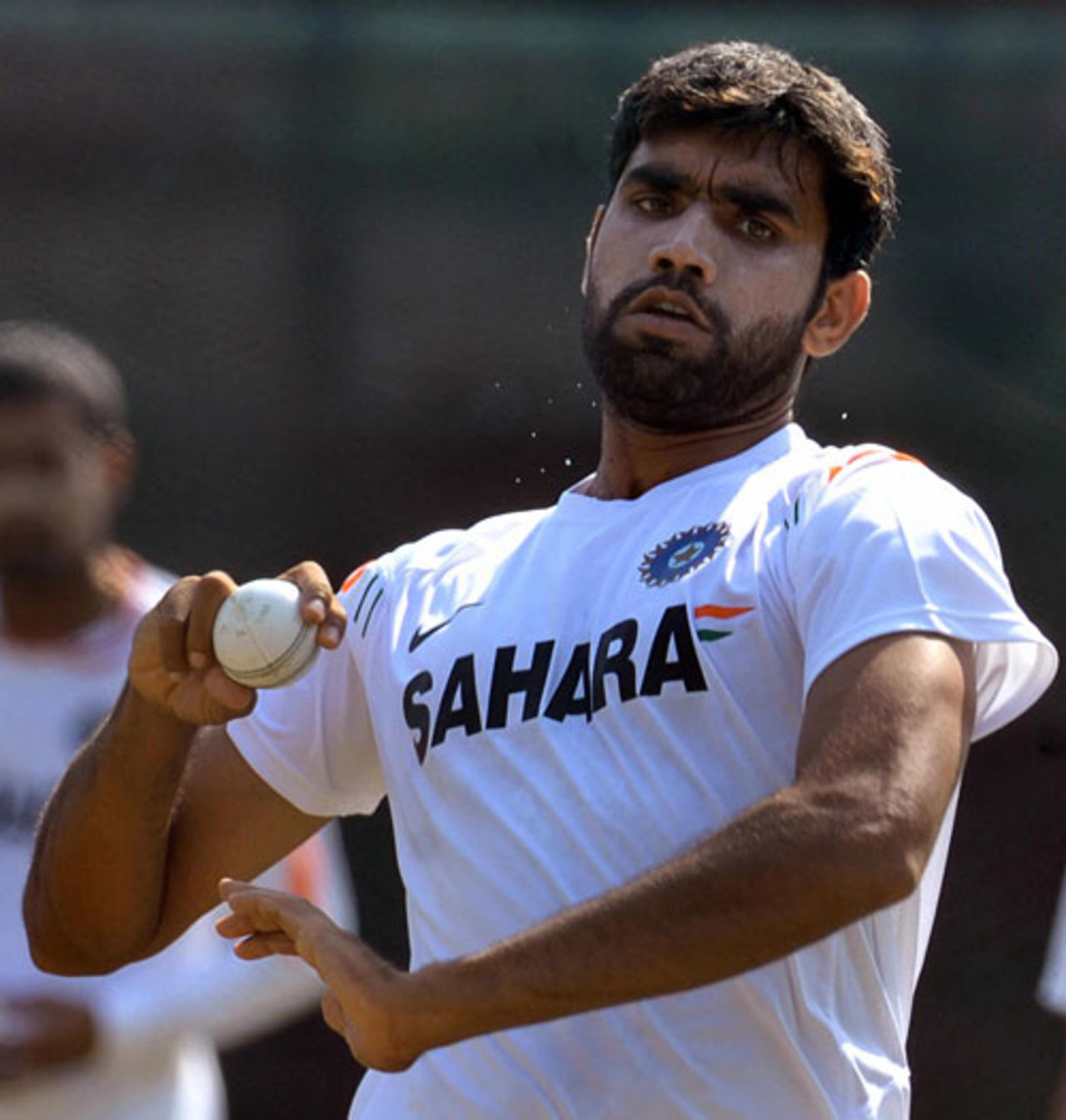 Munaf Patel bowls during a training session, Colombo, January 30, 2009