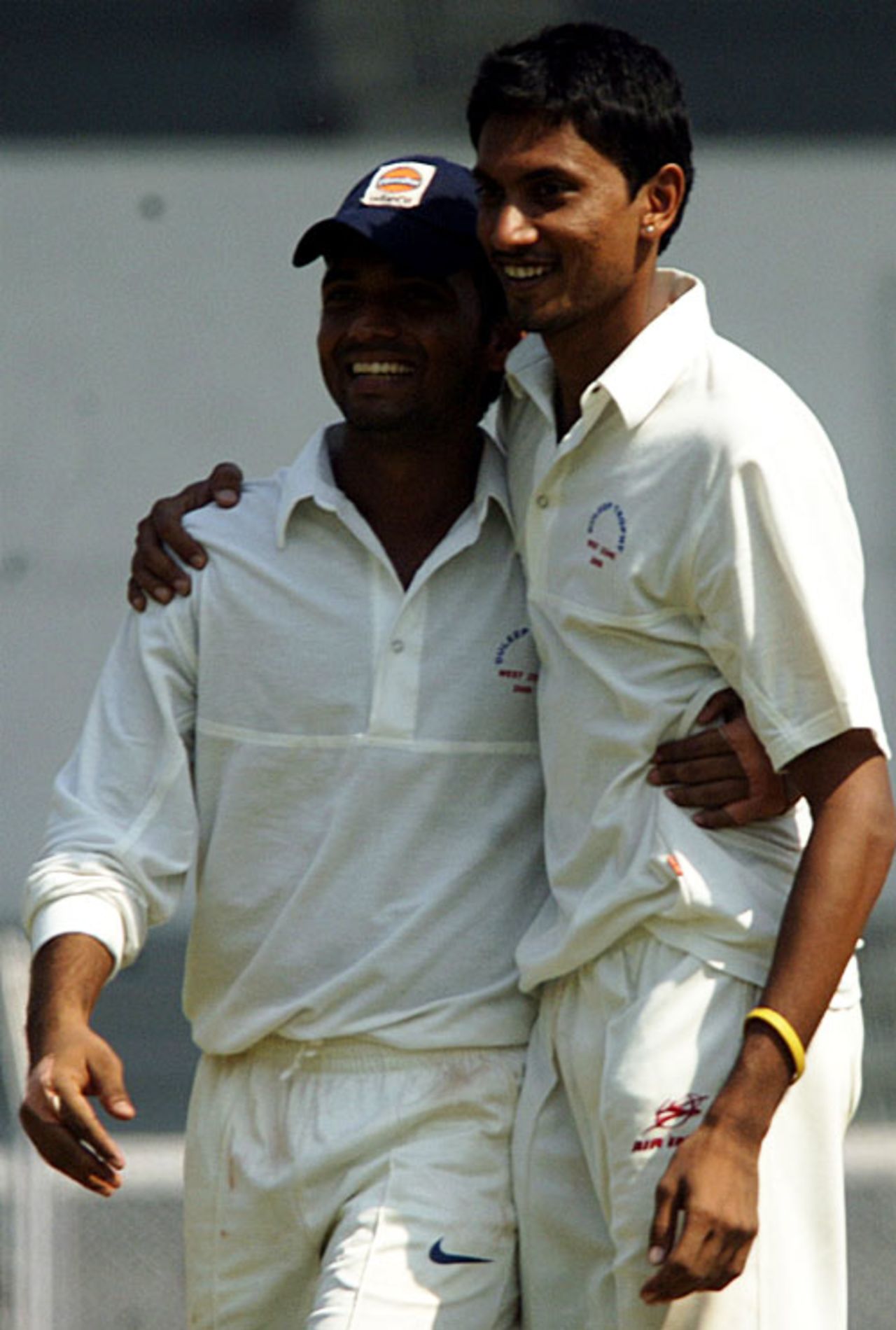 Ajinkya Rahane and Siddharth Trivedi celebrate a wicket, East Zone v West Zone, Duleep Trophy, 1st semi-final, Rajkot, 3rd day, January 31, 2008 