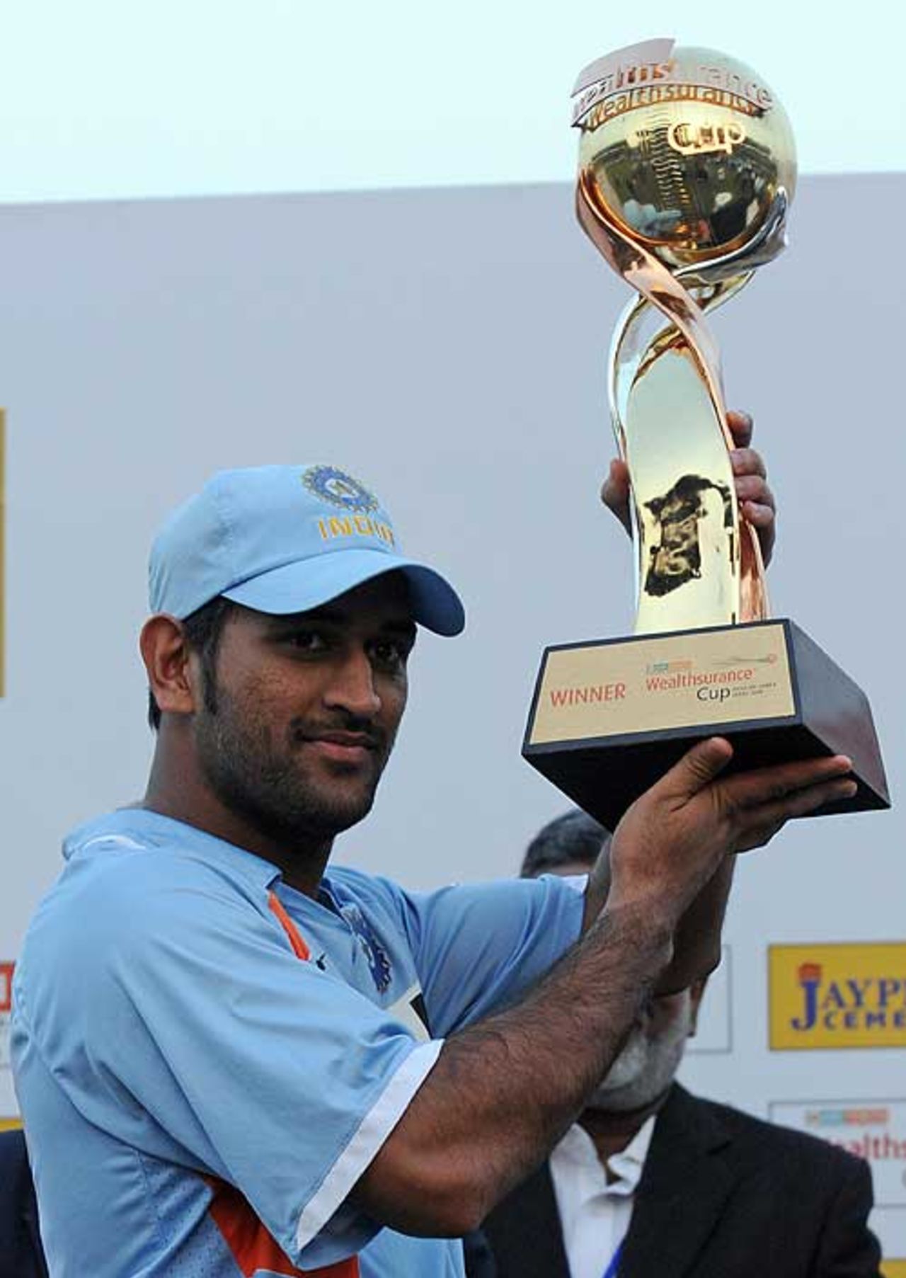 Mahendra Singh Dhoni poses with the series silverware, Sri Lanka v India, 5th ODI, Premadasa Stadium, Colombo, February 8, 2009