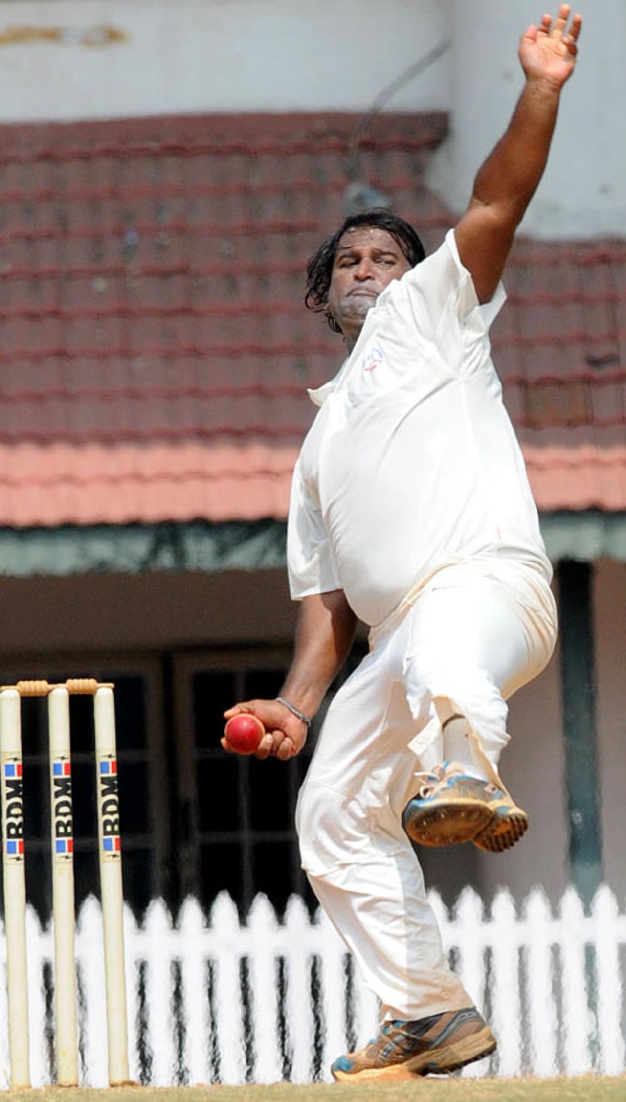 Ramesh Powar took seven wickets in South Zone's second innings, South Zone v West Zone, Duleep Trophy final, Chennai, 5th day, February 9, 2009
