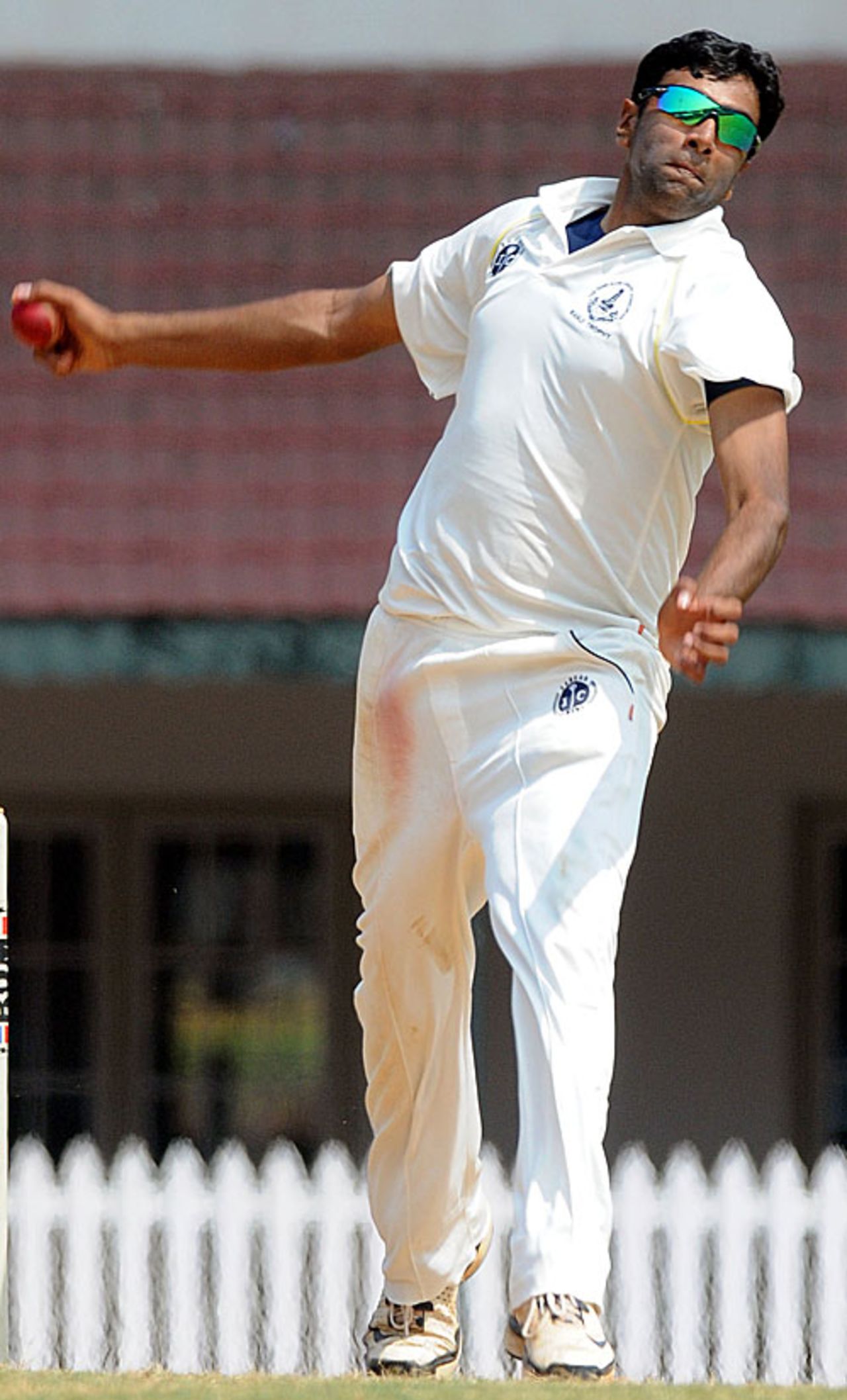 R Ashwin bowls for South Zone, South Zone v West Zone, Duleep Trophy final, Chennai, 2nd day, February 6, 2009