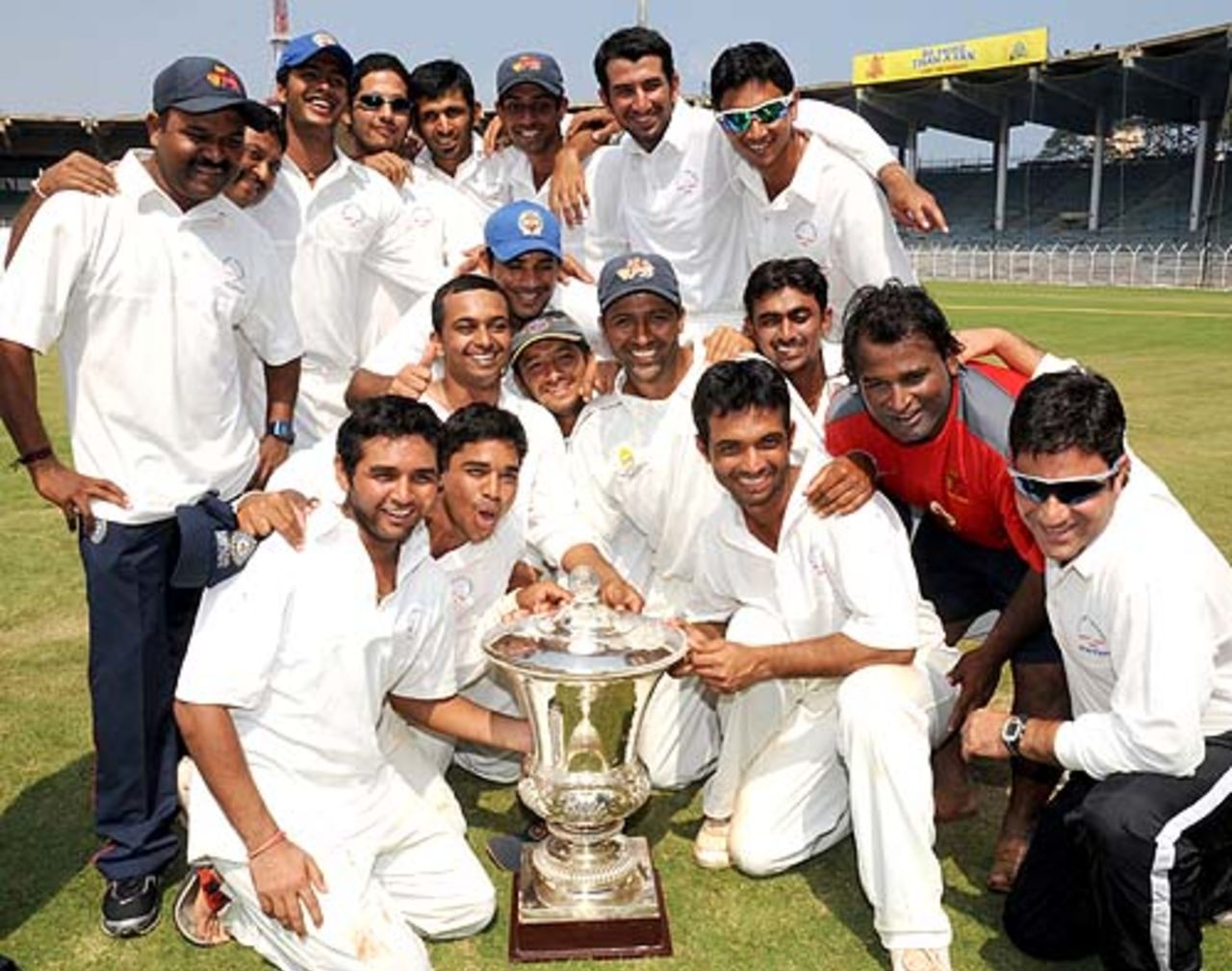 The victorious West Zone team, South Zone v West Zone, Duleep Trophy final, Chennai, 5th day, February 9, 2009